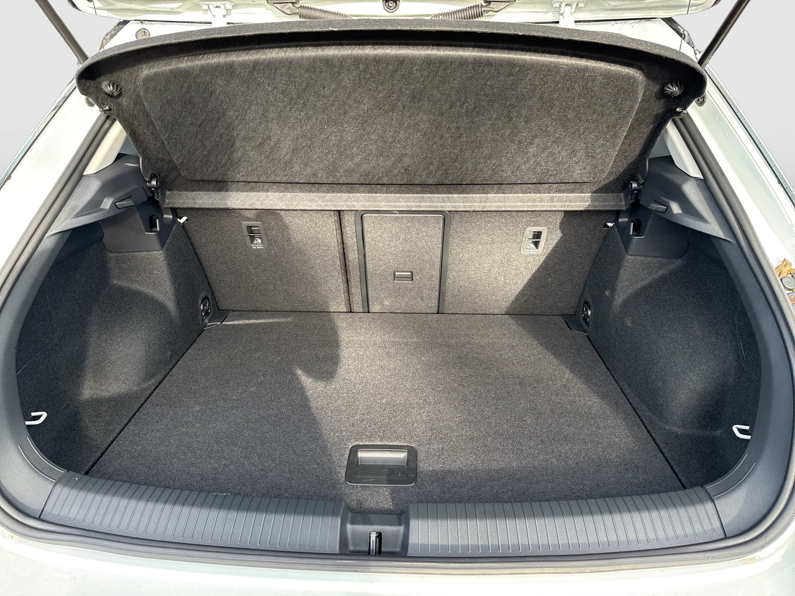 Volkswagen T-Roc 2.0 GOAL ACC SITZHEIZUNG KAMERA LED+ AHK