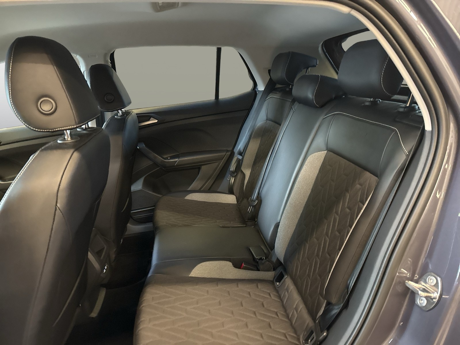 Volkswagen T-Cross 1.5 ENERGY ACC NAVI ALU CARPLAY SITZHEIZ