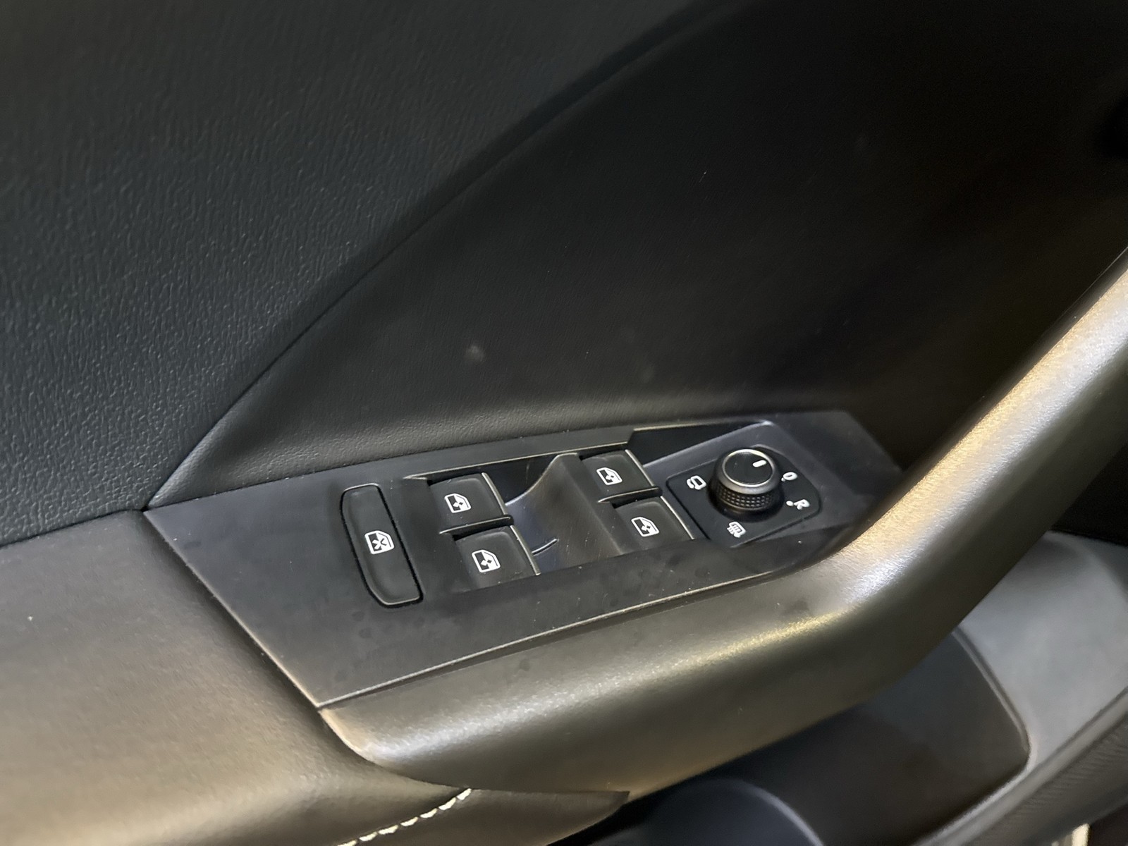 Volkswagen T-Cross 1.5 ENERGY ACC NAVI ALU CARPLAY SITZHEIZ