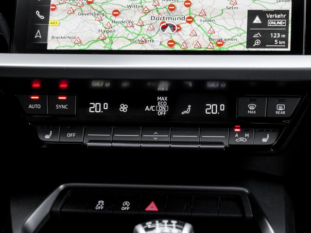 Audi A3 Sportback 30 S LINE BLACKPAK ALU18 eKLAPPE AHK