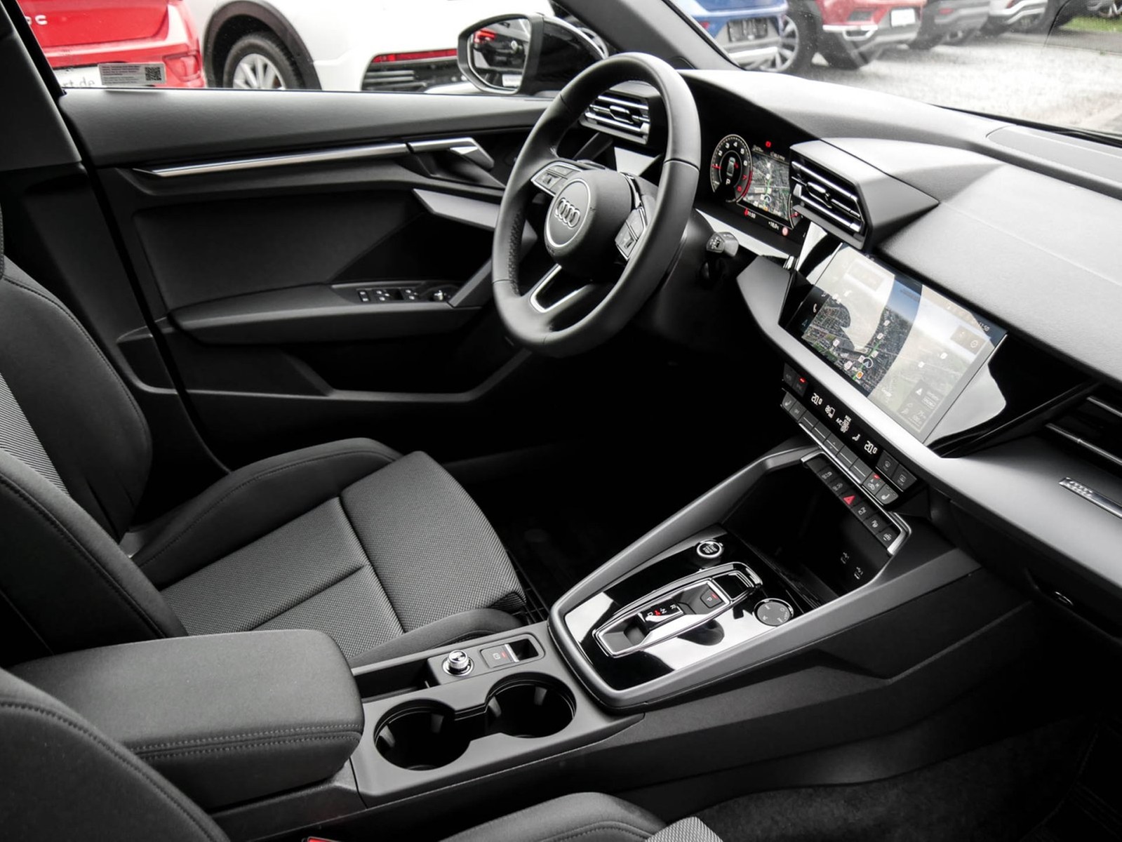 Audi A3 30 S LINE FACELIFT CAM ACC LM18 NAVI+