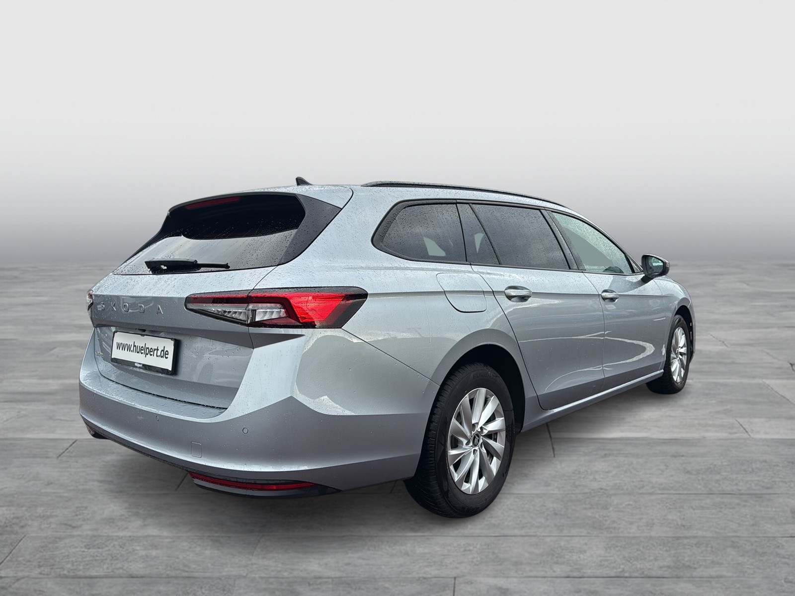 Skoda Superb Combi 2.0 CAM ACC NAVI CARPLAY SITZHEIZ.