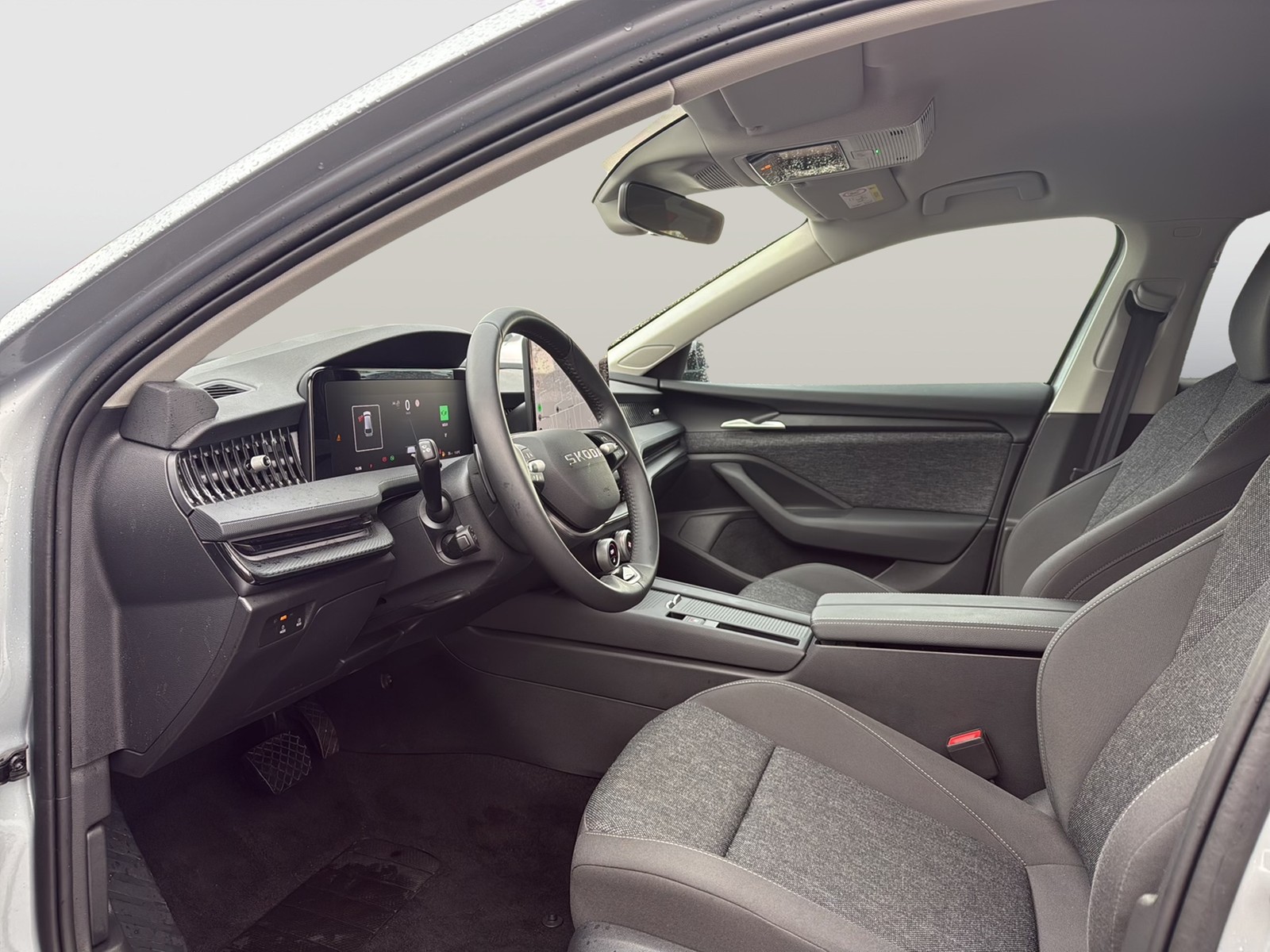 Skoda Superb Combi 2.0 CAM ACC NAVI CARPLAY SITZHEIZ.