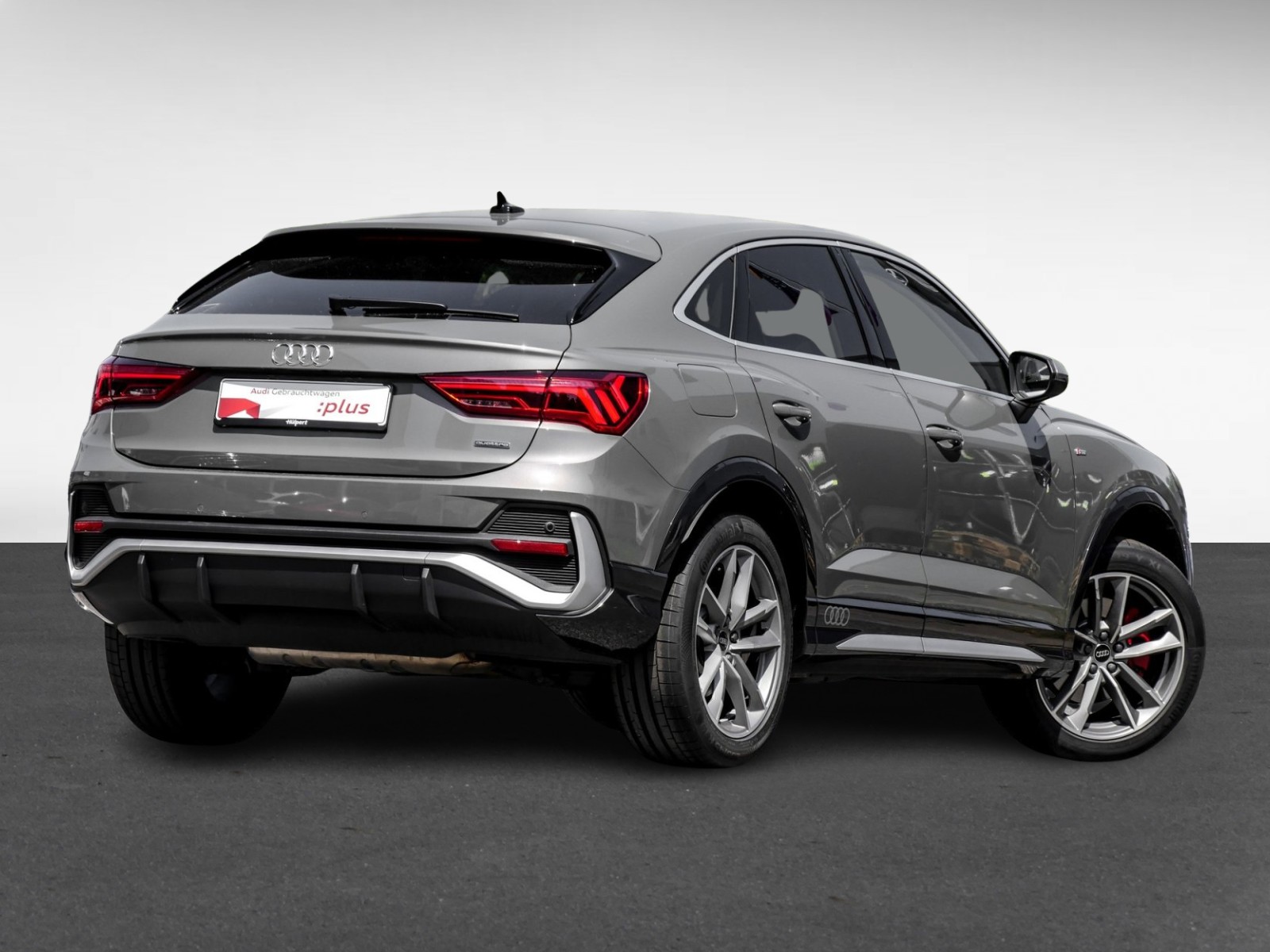 Audi Q3 Sportback 45 quattro S LINE AHK ACC LM19 NAVI+
