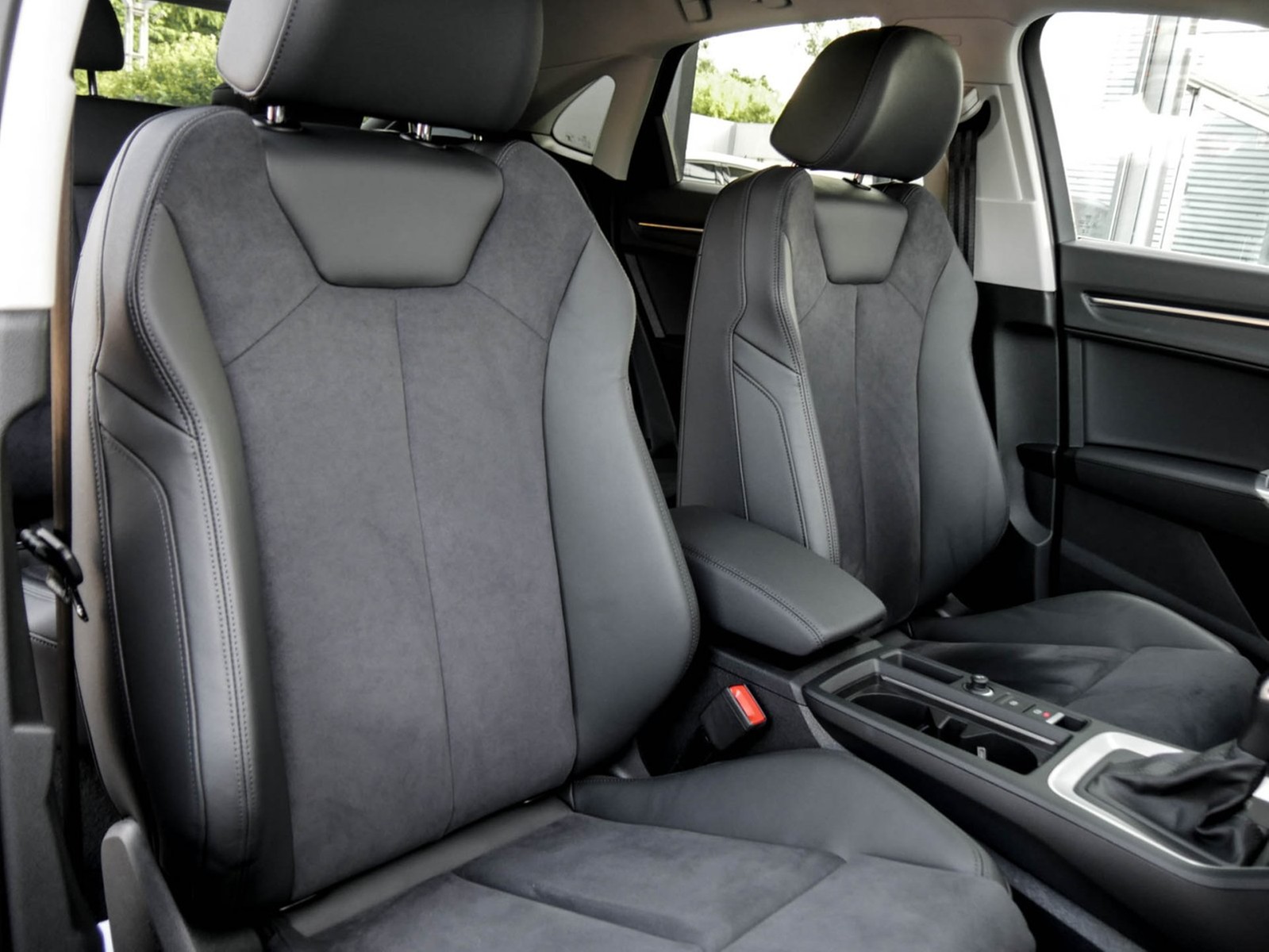 Audi Q3 Sportback 45 quattro S LINE AHK ACC LM19 NAVI+