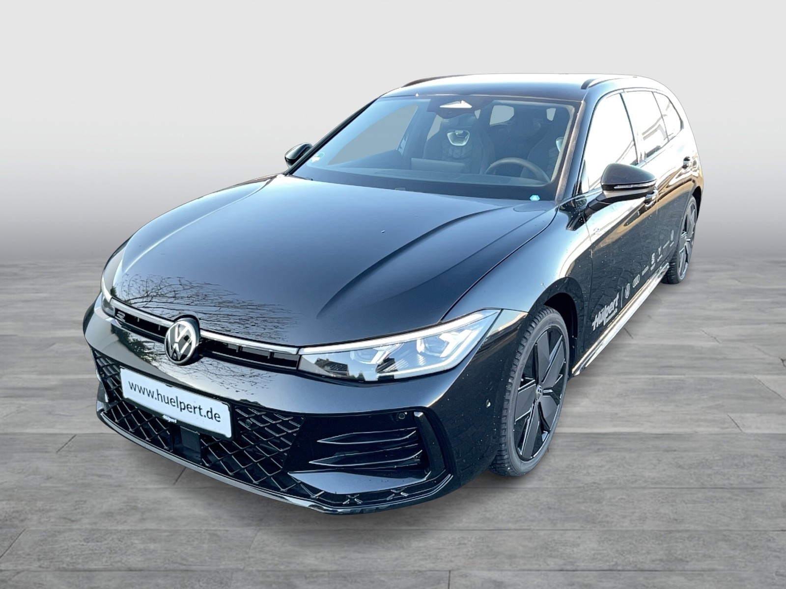 Volkswagen Passat Variant 2.0 R-LINE NEUES MODELL AHK LM19