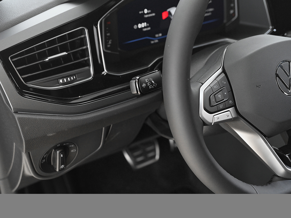 Volkswagen Polo 1.0 R-LINE CAM ACC LM17 NAVI CARPLAY SITZHZ