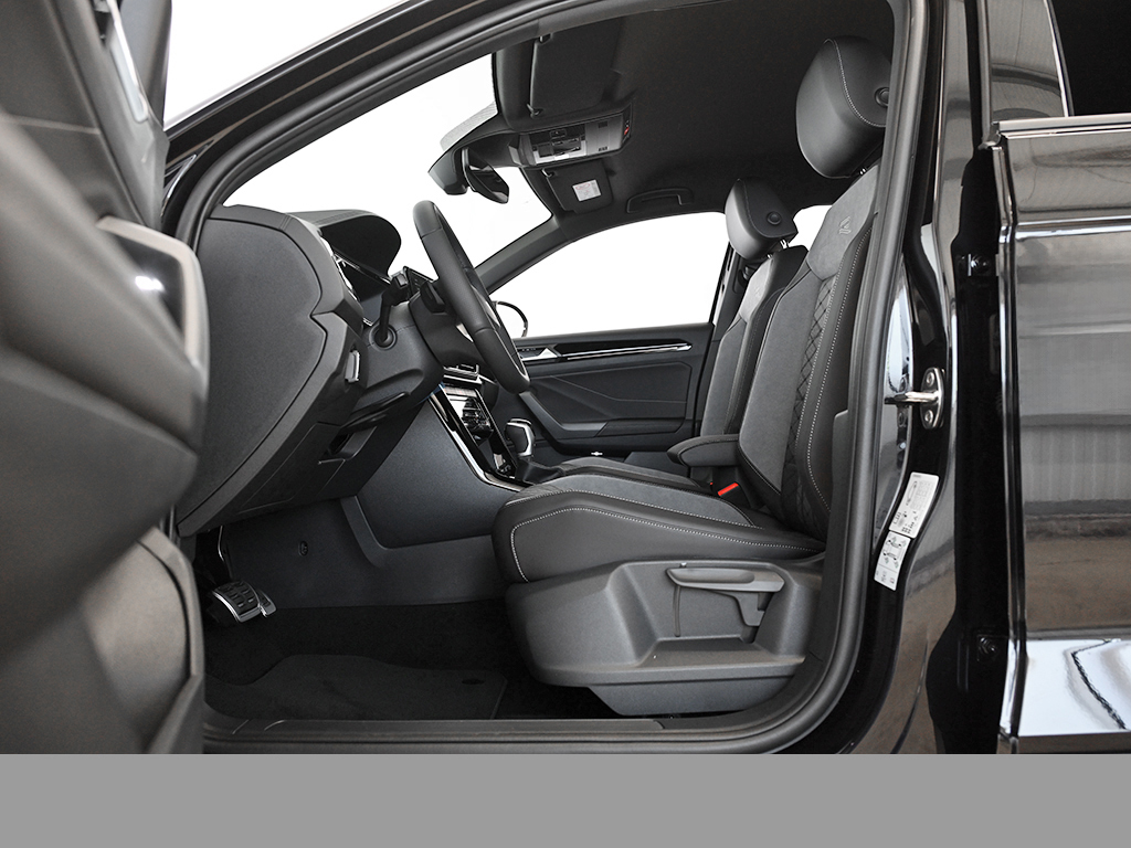 Volkswagen T-Roc 1.5 R-LINE BLACKSTYLE AHK CAM ACC LM19 NAVI