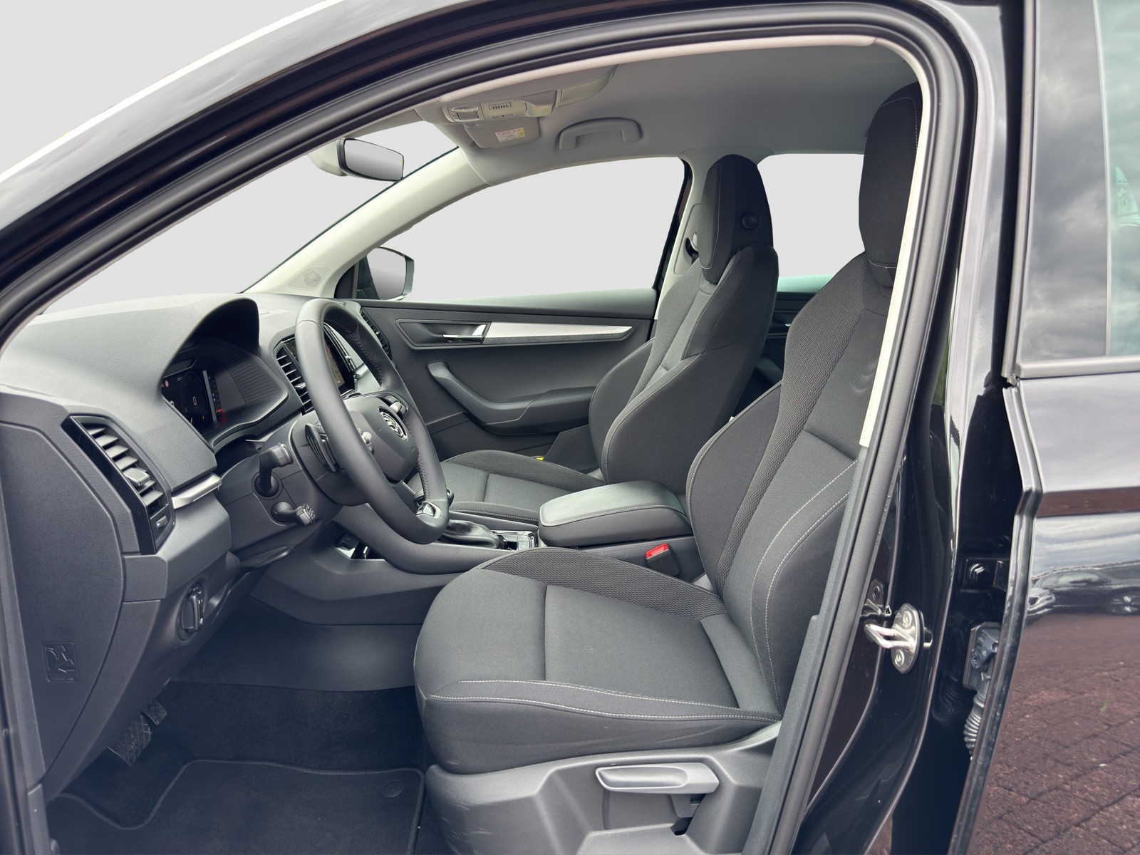 Skoda Karoq 1.5 SELECTION CAM ACC EKLAPPE NAVICOLUMBUS