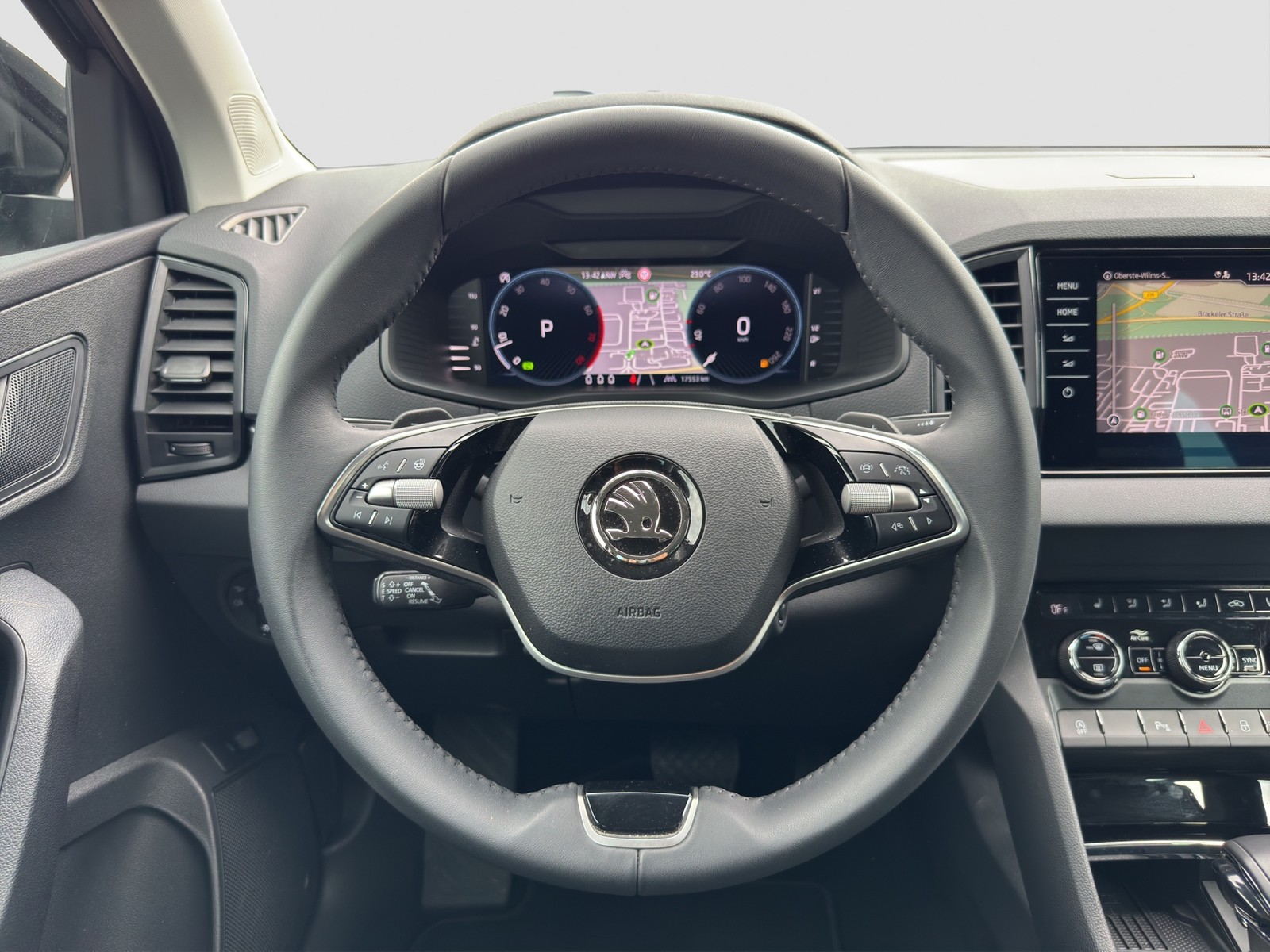 Skoda Karoq 1.5 SELECTION CAM ACC EKLAPPE NAVICOLUMBUS