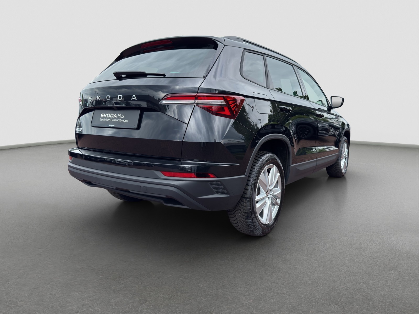 Skoda Karoq 1.5 SELECTION CAM ACC EKLAPPE NAVICOLUMBUS