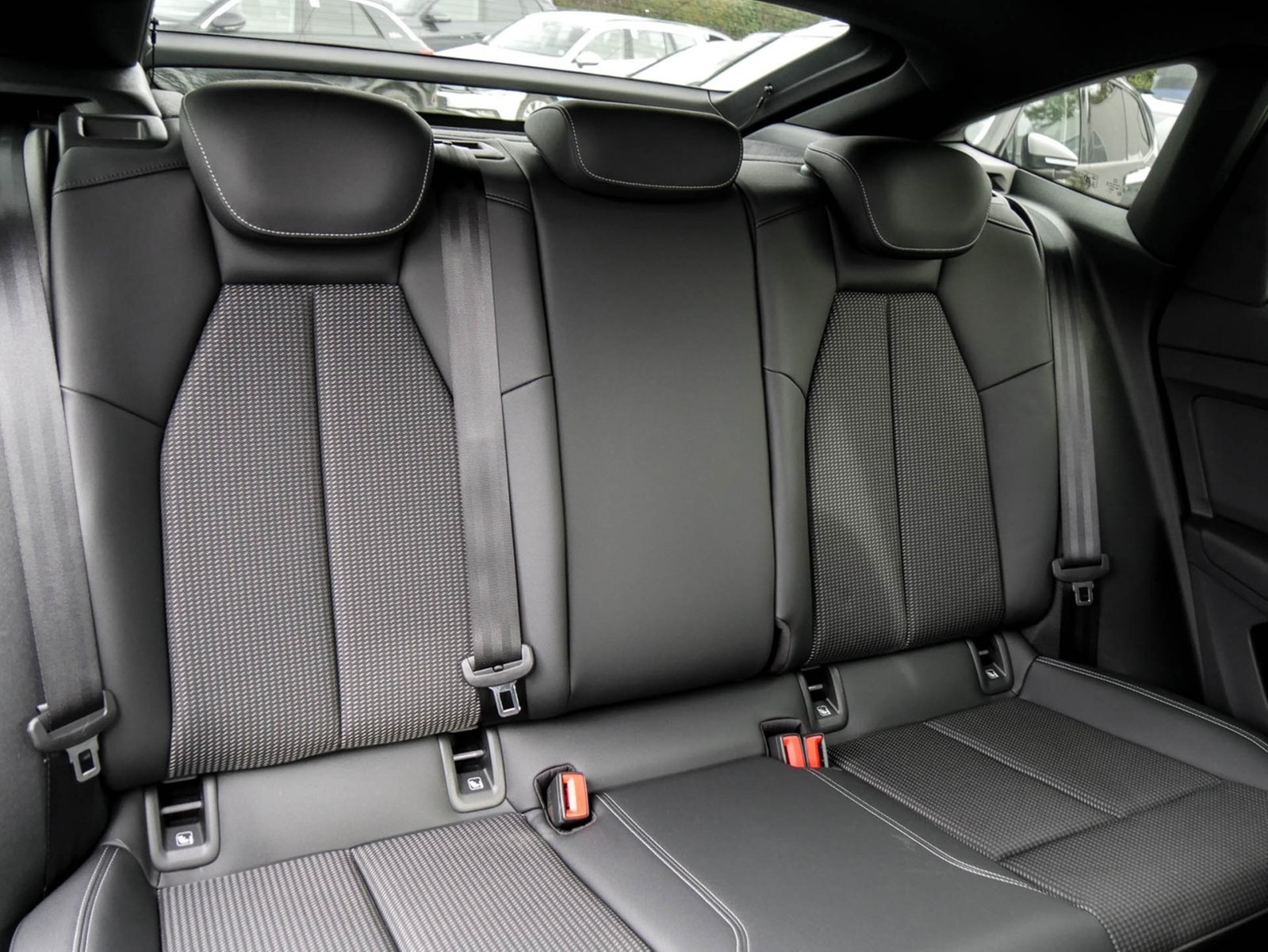 Audi Q4 e-tron Sportback 35 S LINE NAVI MATRIXLED CAM