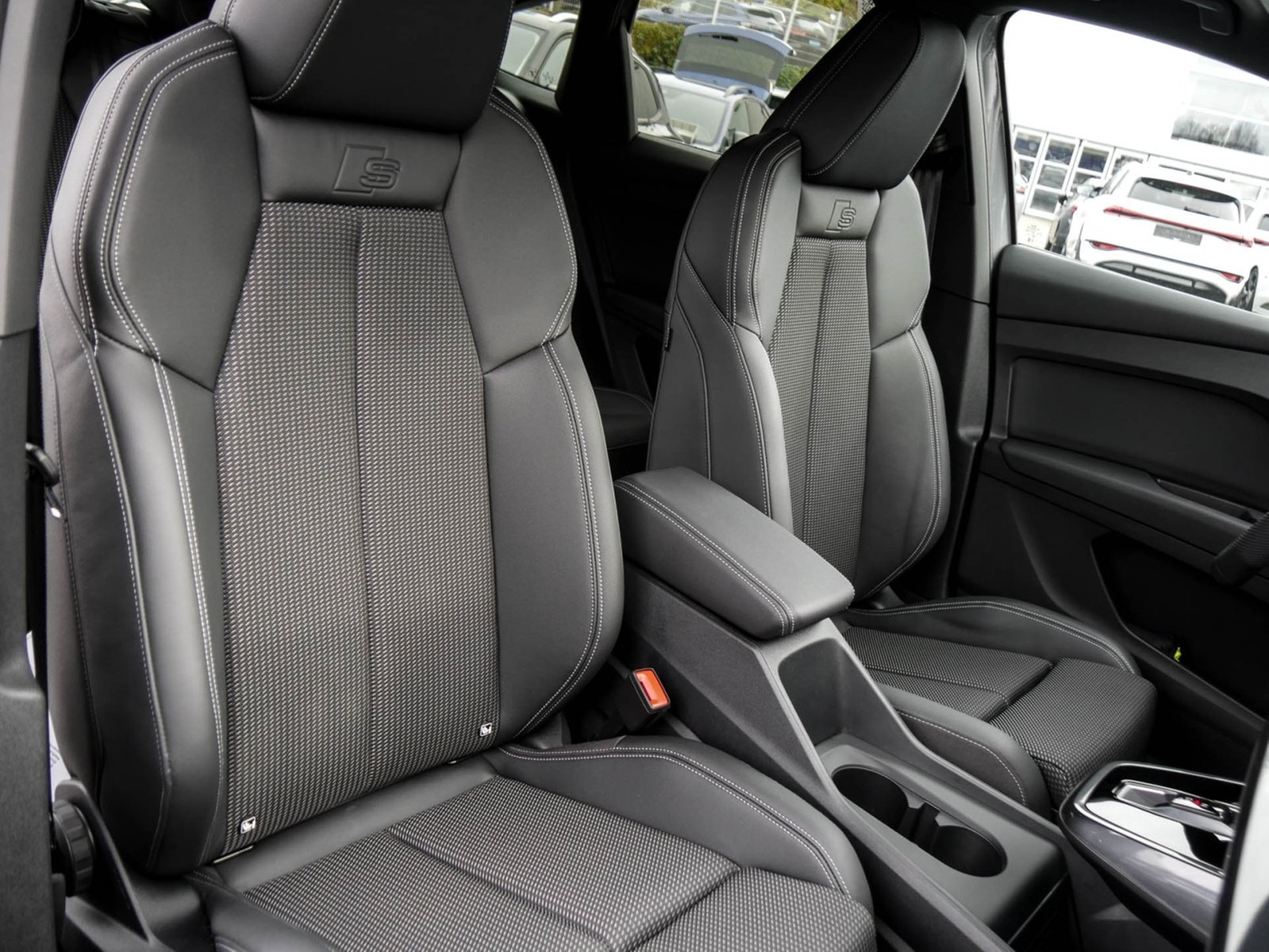 Audi Q4 e-tron Sportback 35 S LINE NAVI MATRIXLED CAM