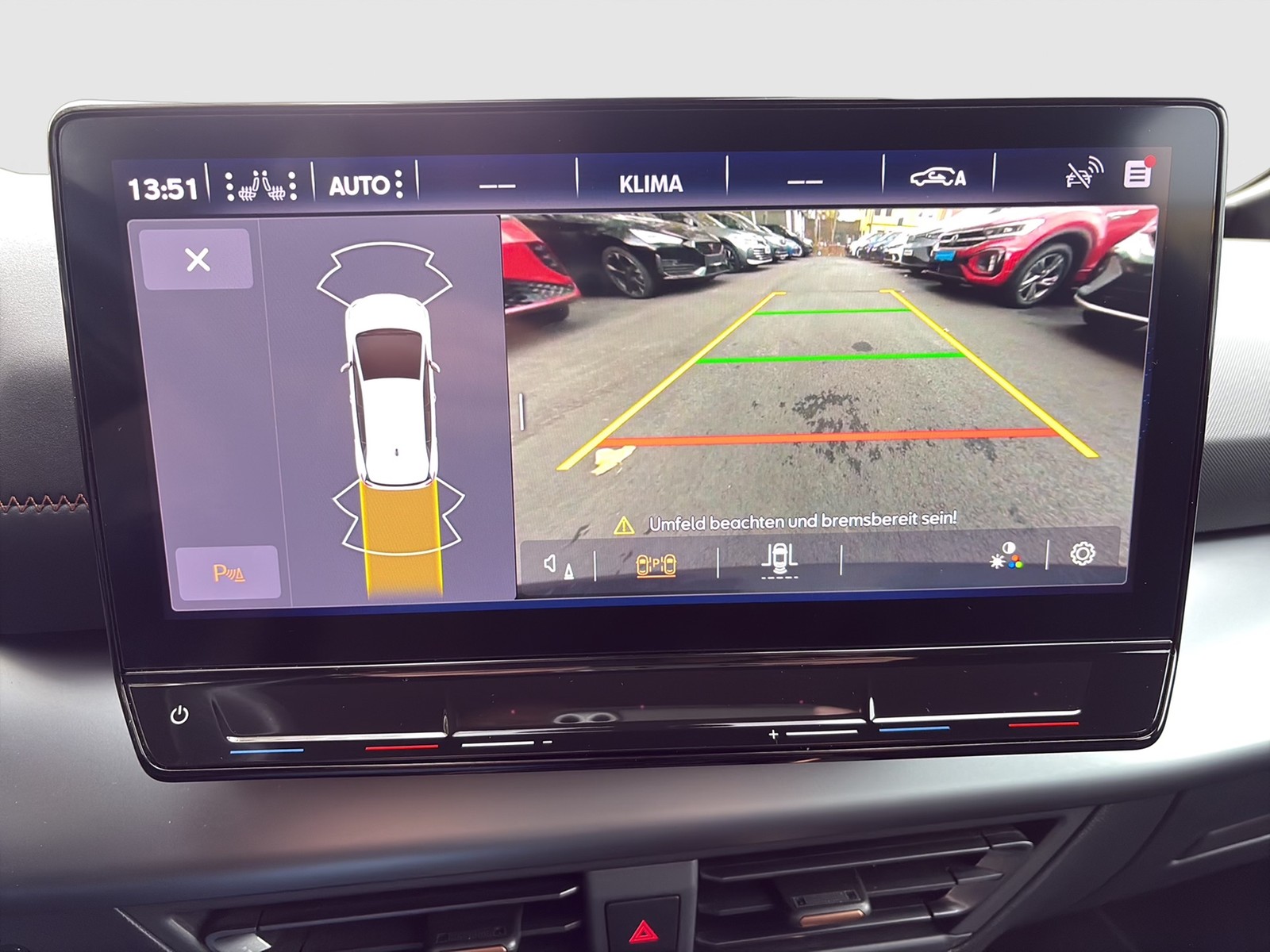 Cupra Born CAM ACC LM18 NAVI SITZHEIZUNG EINPARKHILFE