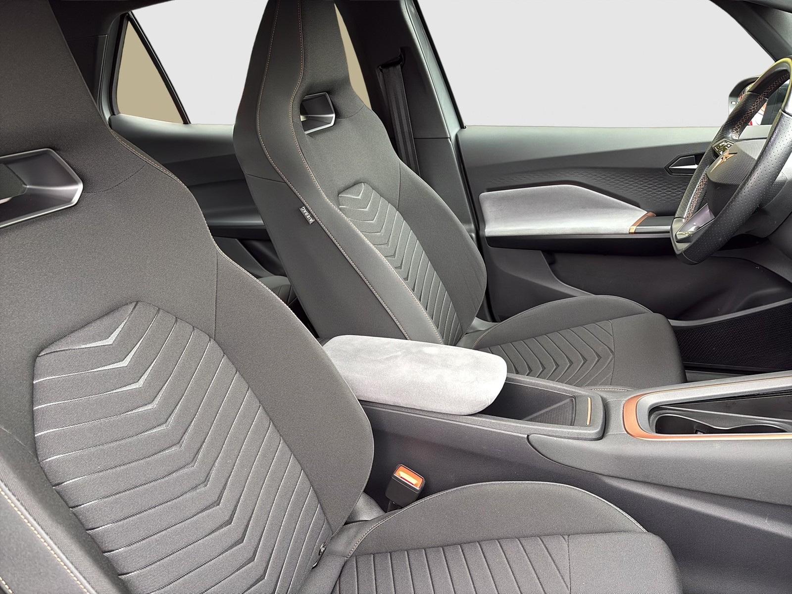 Cupra Born CAM ACC LM18 NAVI SITZHEIZUNG EINPARKHILFE