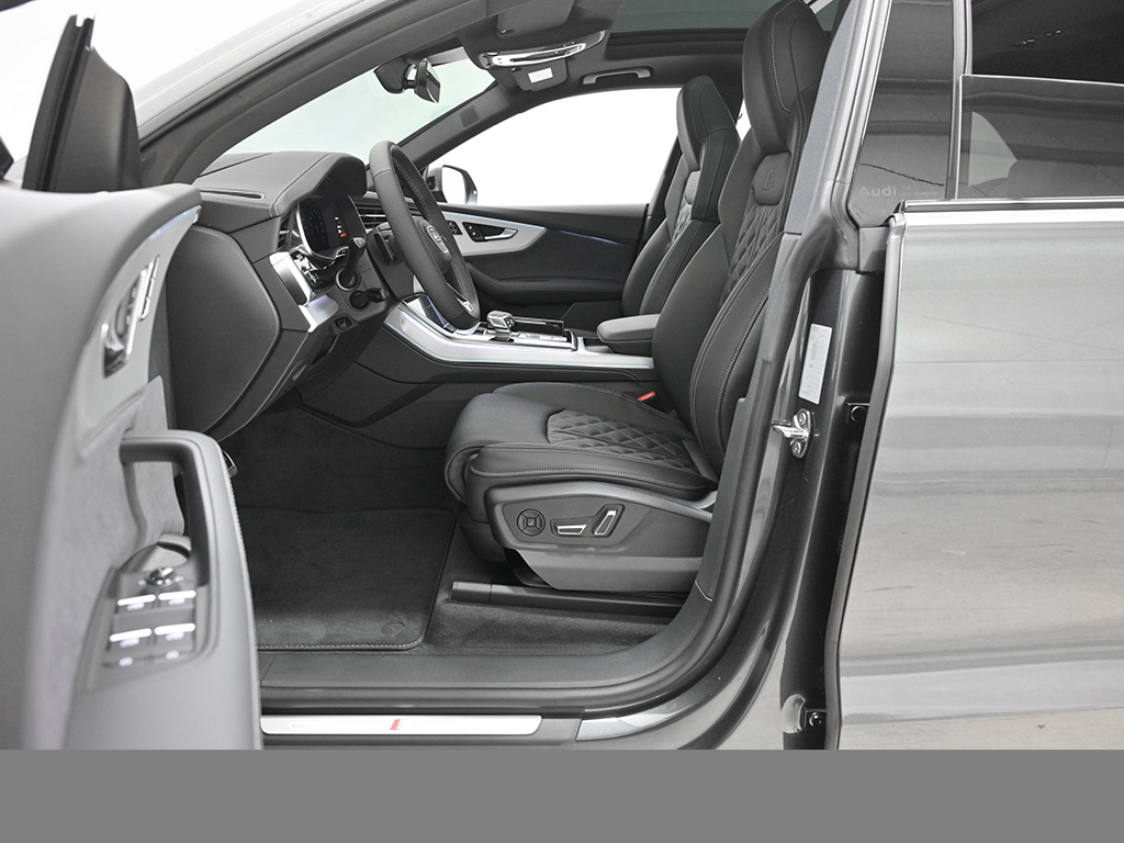 Audi Q8 TDI quattro tiptronic S line Standheizung+AHK+Laser+Pano+Massage+