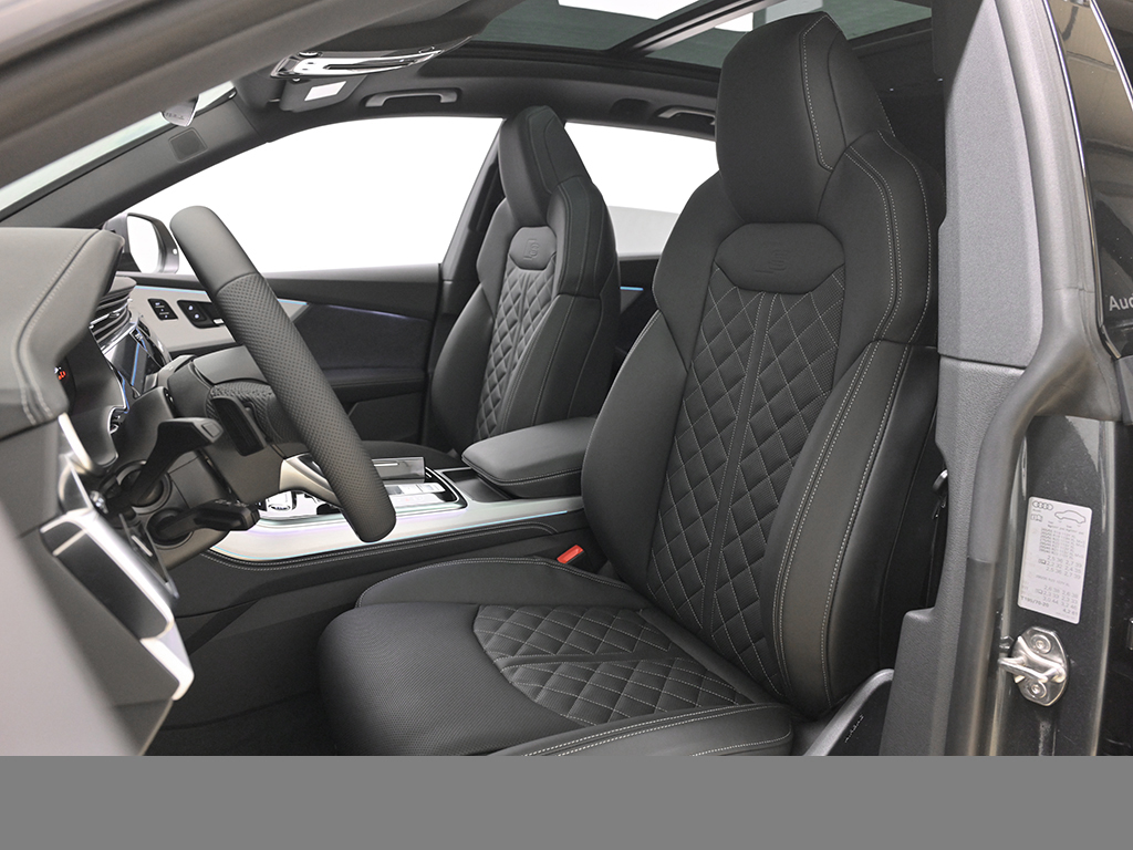 Audi Q8 TDI quattro tiptronic S line Standheizung+AHK+Laser+Pano+Massage+