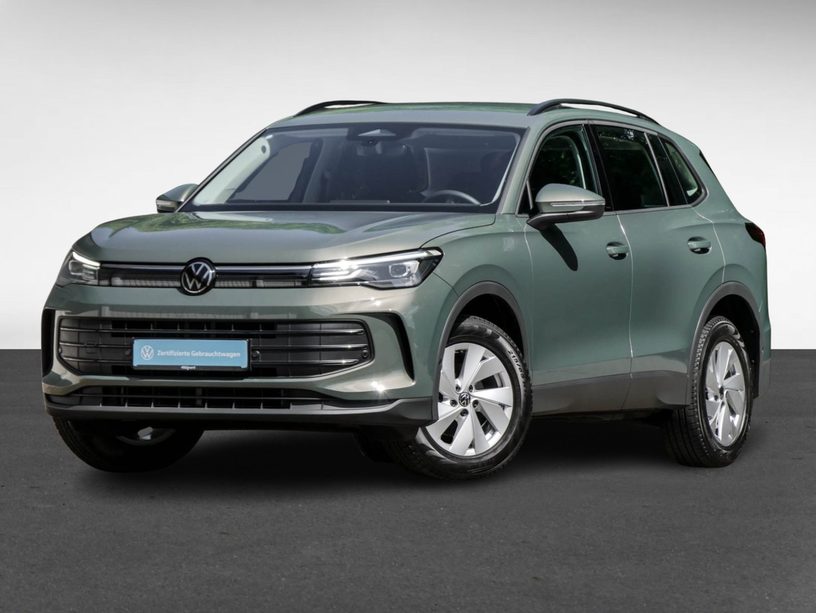 Volkswagen Tiguan 1.5 eTSI NEUES MODELL AHK CAM NAVI SITZHZ