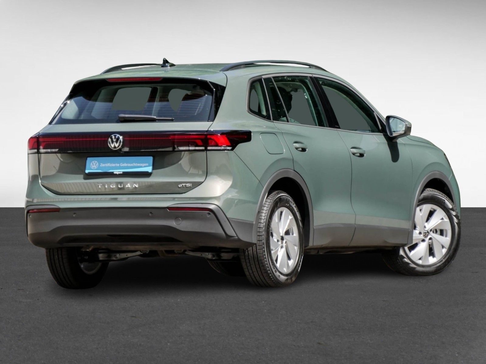 Volkswagen Tiguan 1.5 eTSI NEUES MODELL AHK CAM NAVI SITZHZ