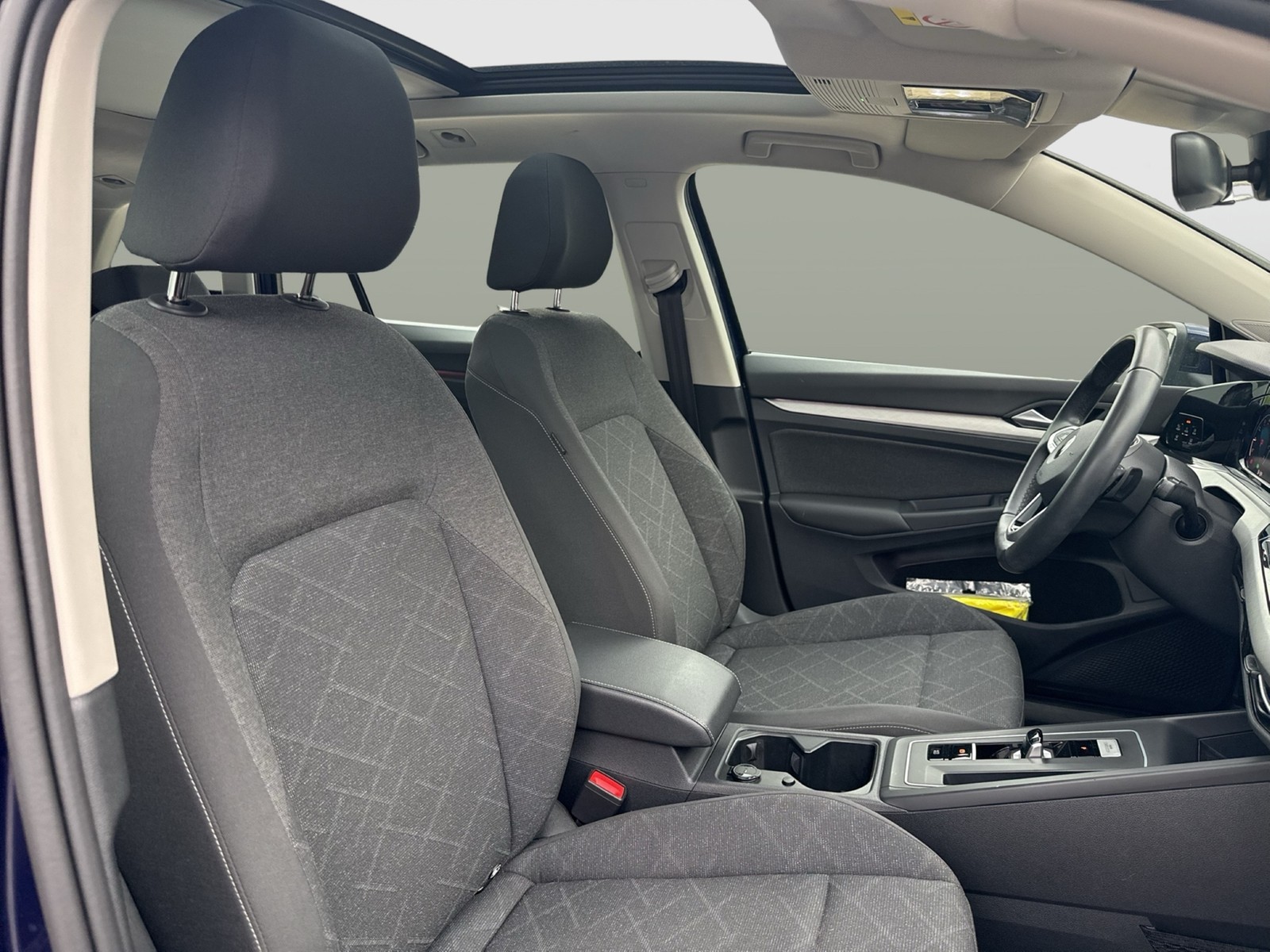 Volkswagen Golf Variant 1.0 eTSI LIFE PANO KAMERA ACC NAVI
