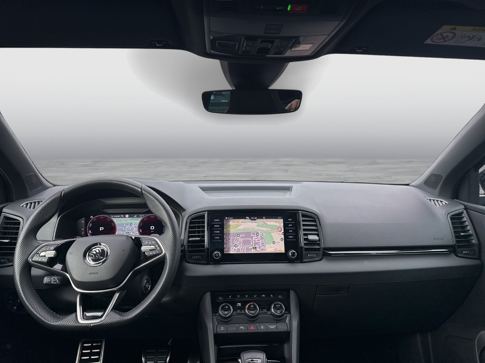 Skoda Karoq 2.0 SPORTLINE 4X4 PANO AHK CAM ACC EKLAPPE