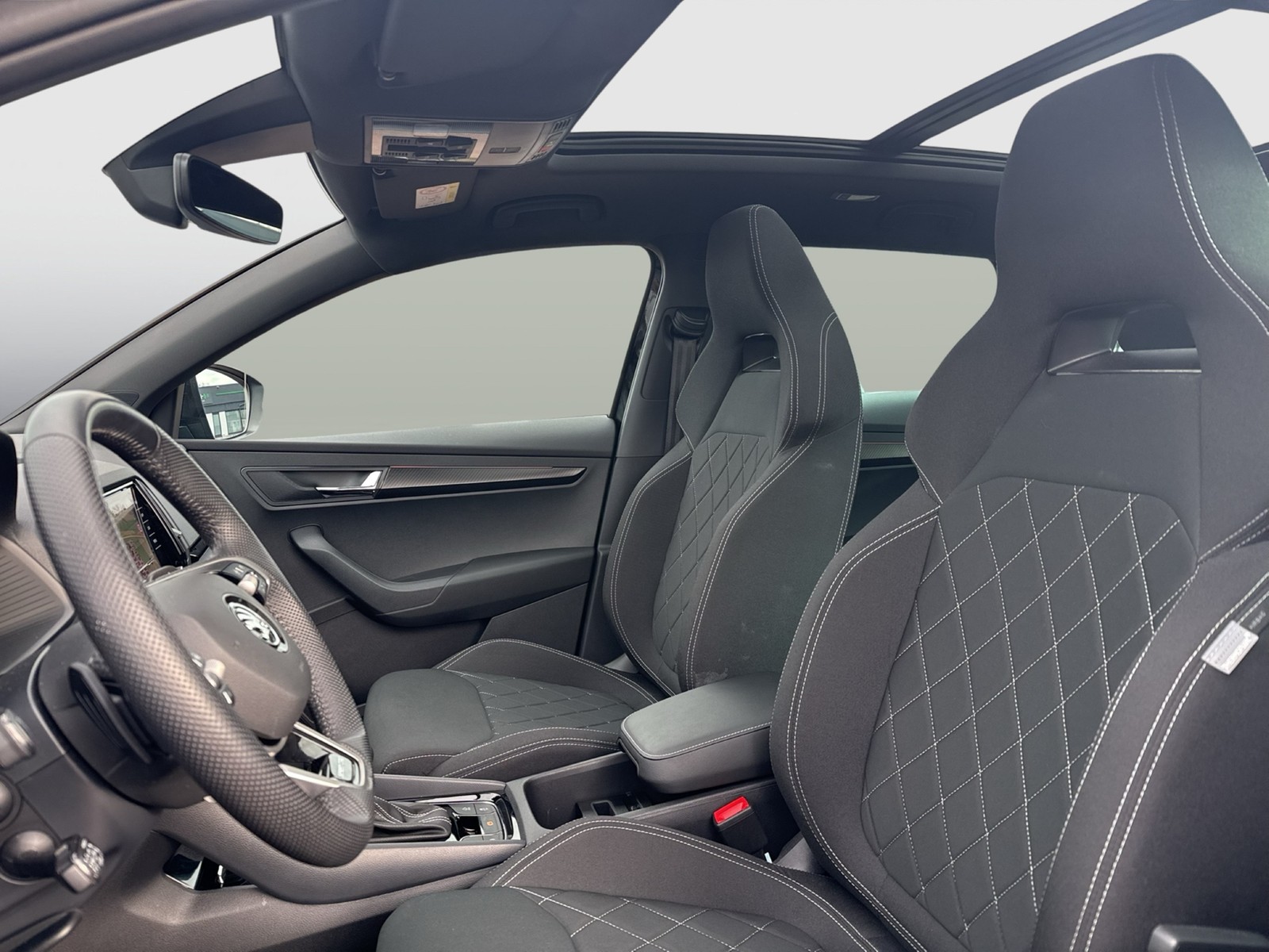 Skoda Karoq 2.0 SPORTLINE 4X4 PANO AHK CAM ACC EKLAPPE