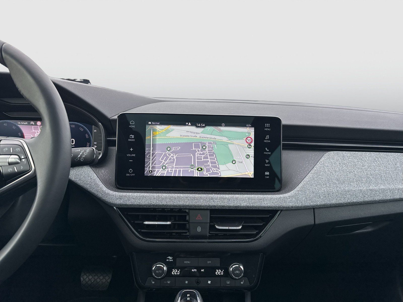 Skoda Kamiq 1.5 TOUR PANO AHK CAM ACC MATRIX E-KLAPPE