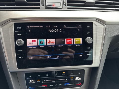 Volkswagen Passat Variant 1.5 CAM NAVI CARPLAY SITZHEIZUNG