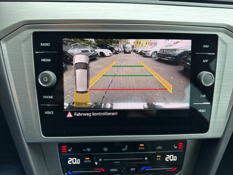 Volkswagen Passat Variant 1.5 CAM NAVI CARPLAY SITZHEIZUNG