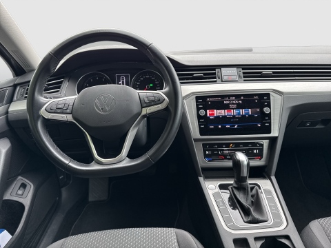 Volkswagen Passat Variant 1.5 CAM NAVI CARPLAY SITZHEIZUNG