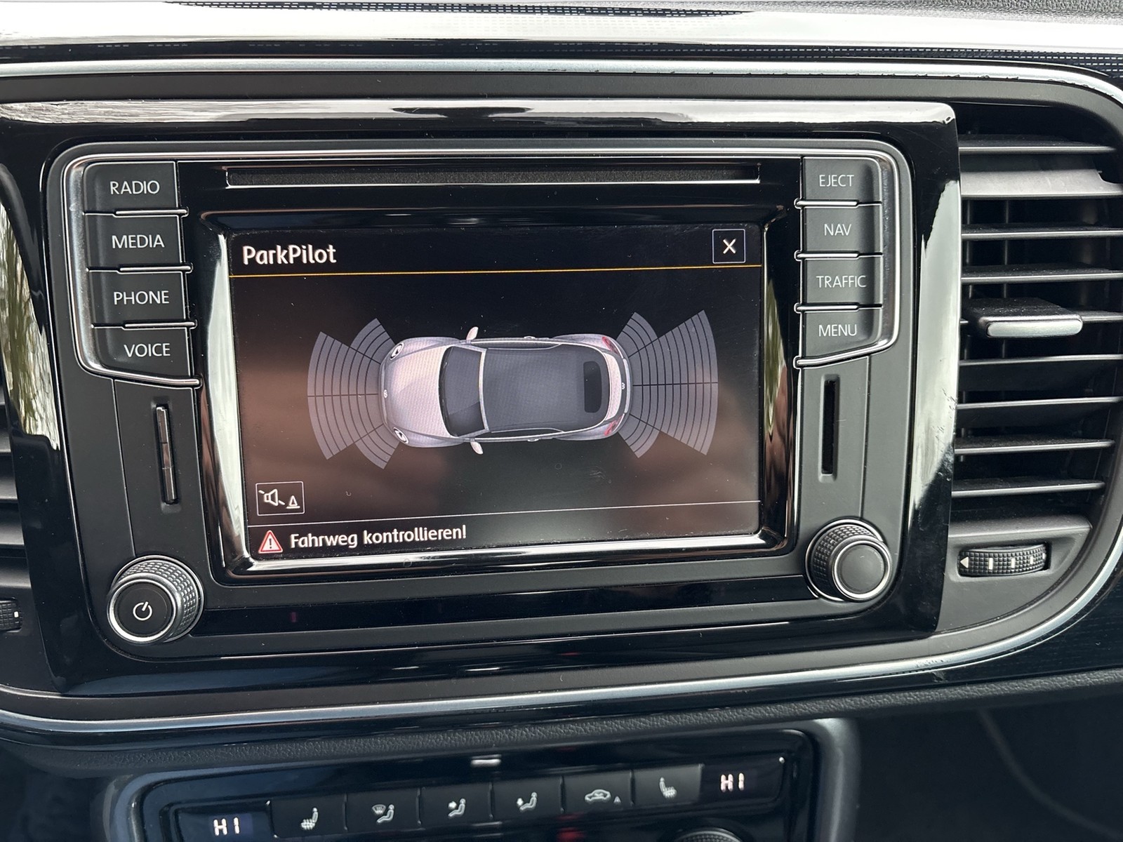 Volkswagen Beetle Cabrio 1.4 SOUND LEDER LM18 NAVI