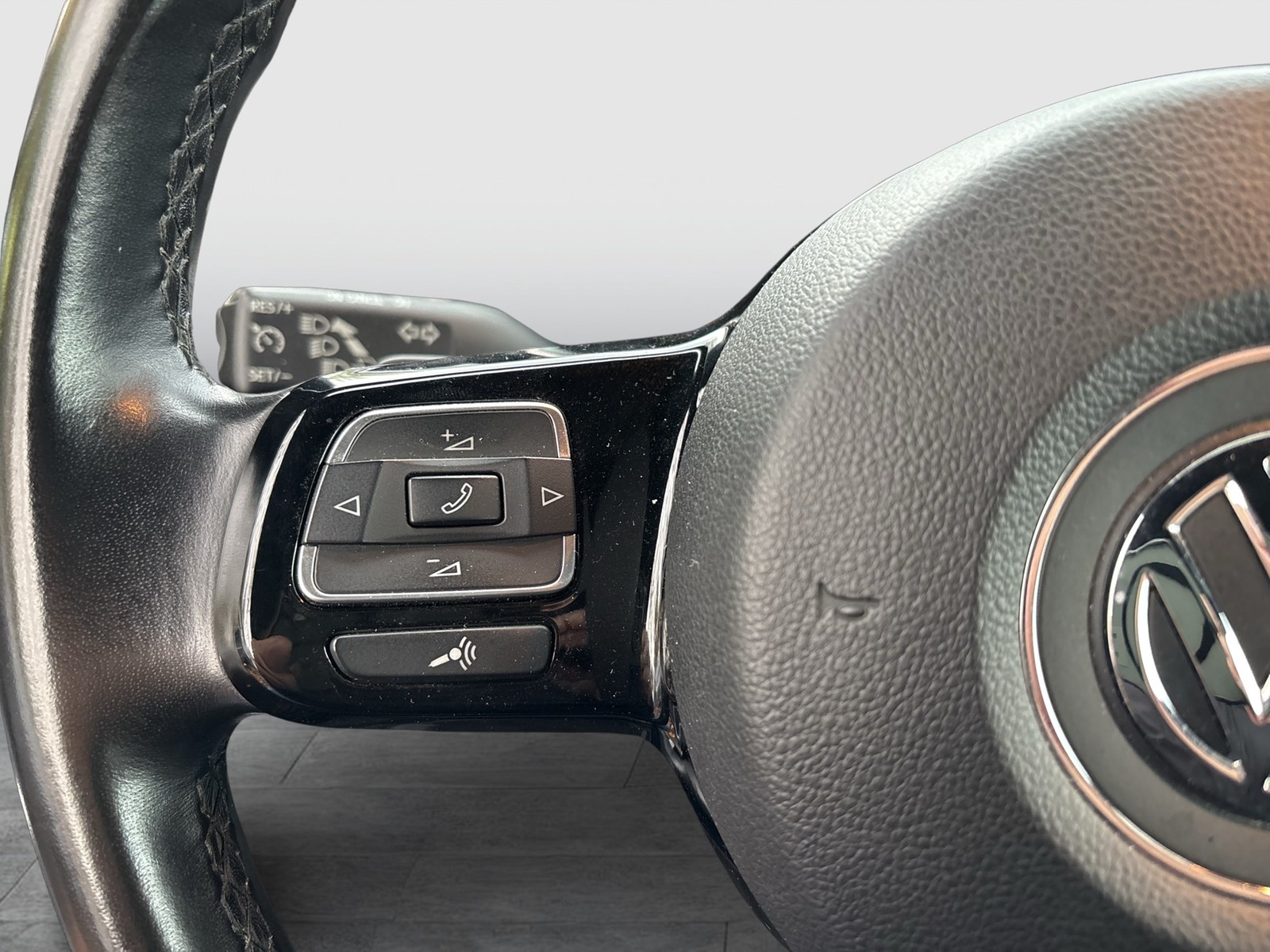 Volkswagen Beetle Cabrio 1.4 SOUND LEDER LM18 NAVI