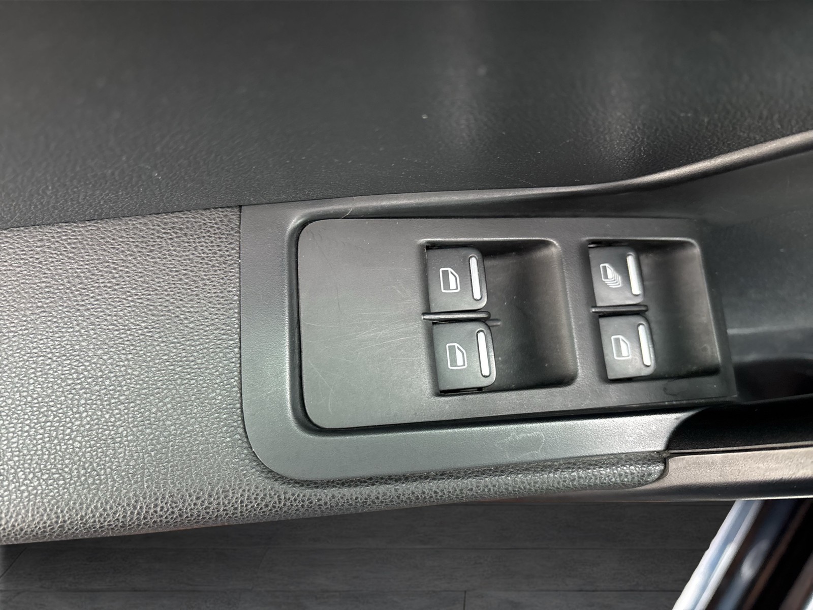 Volkswagen Beetle Cabrio 1.4 SOUND LEDER LM18 NAVI