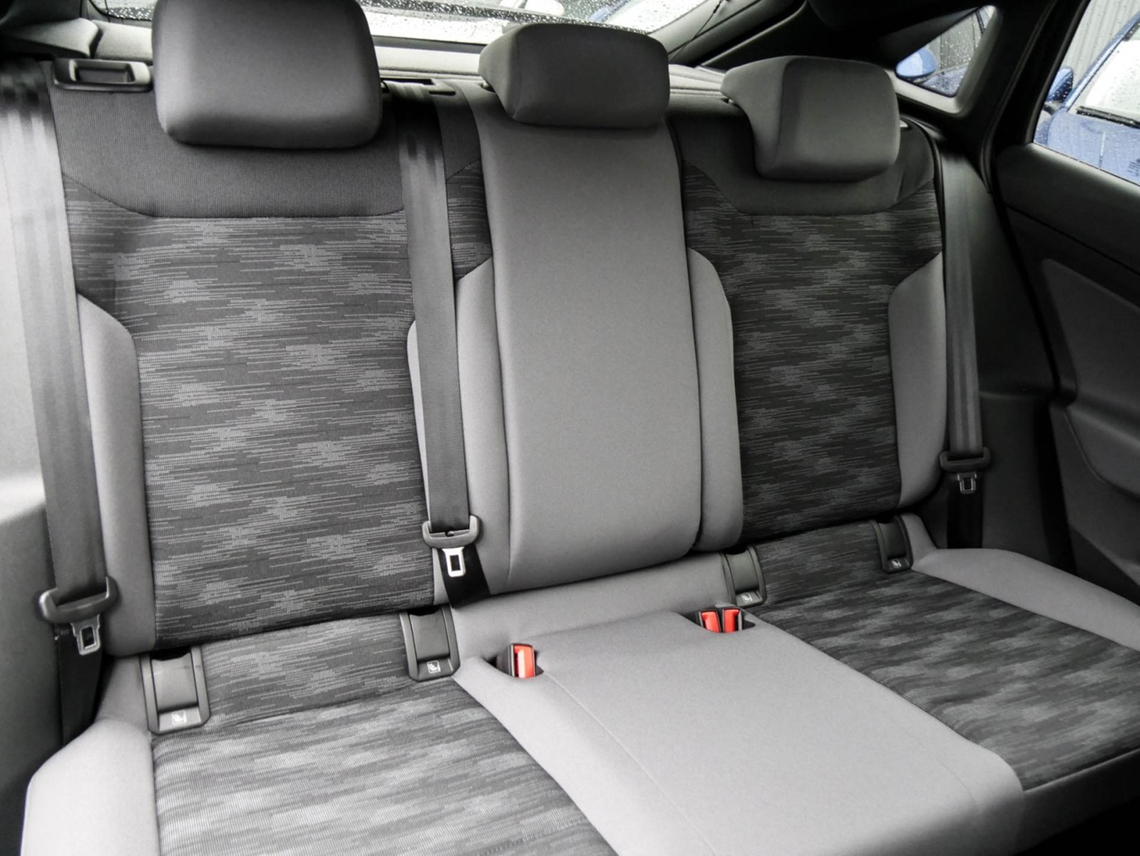 Volkswagen ID.5 PURE WÄRMEPUMPE ACC LM19 NAVI SITZHEIZUNG