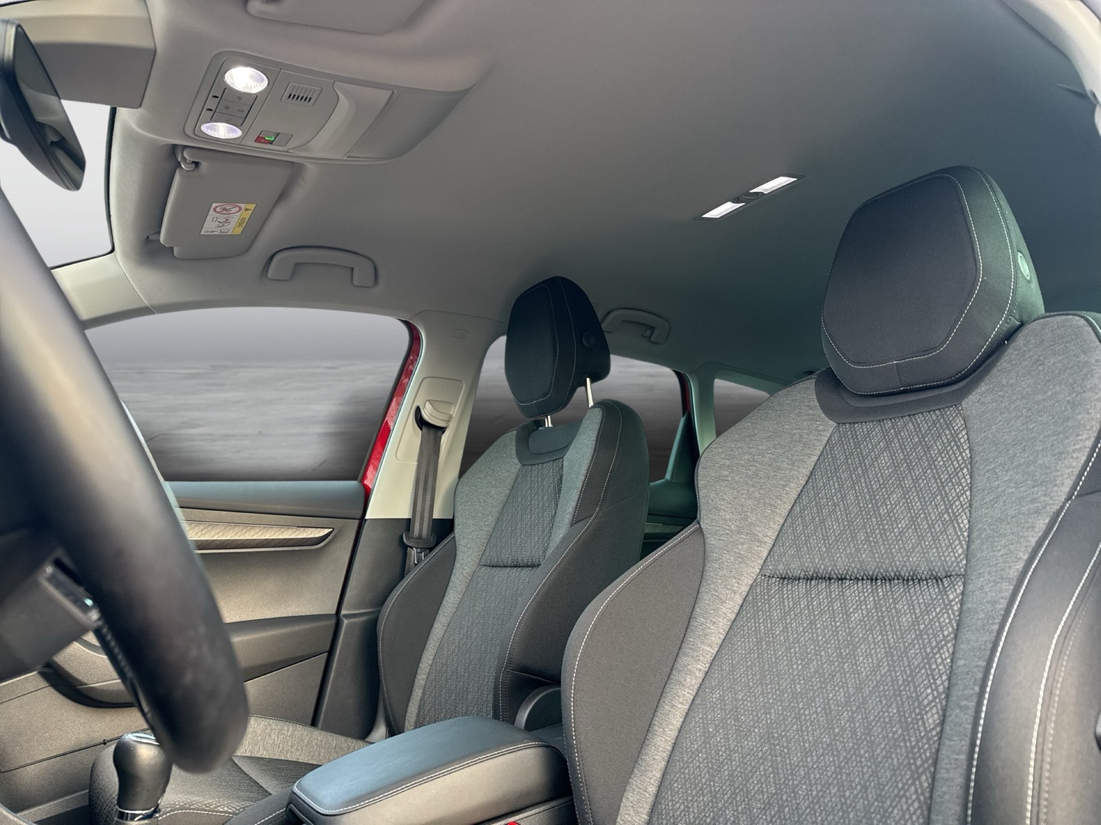 Skoda Karoq 1.5 STYLE AHK CAM ACC MATRIX E-KLAPPE NAVI