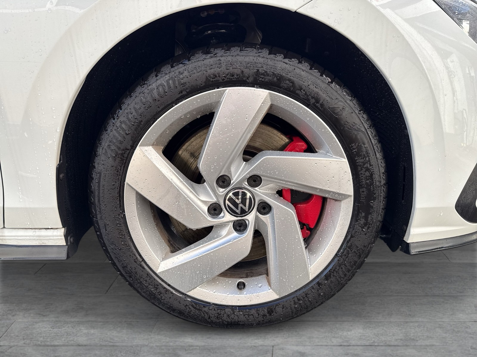 Volkswagen Golf VIII 2.0 GTI CARPLAY LM17 SPORTFAHRWERK