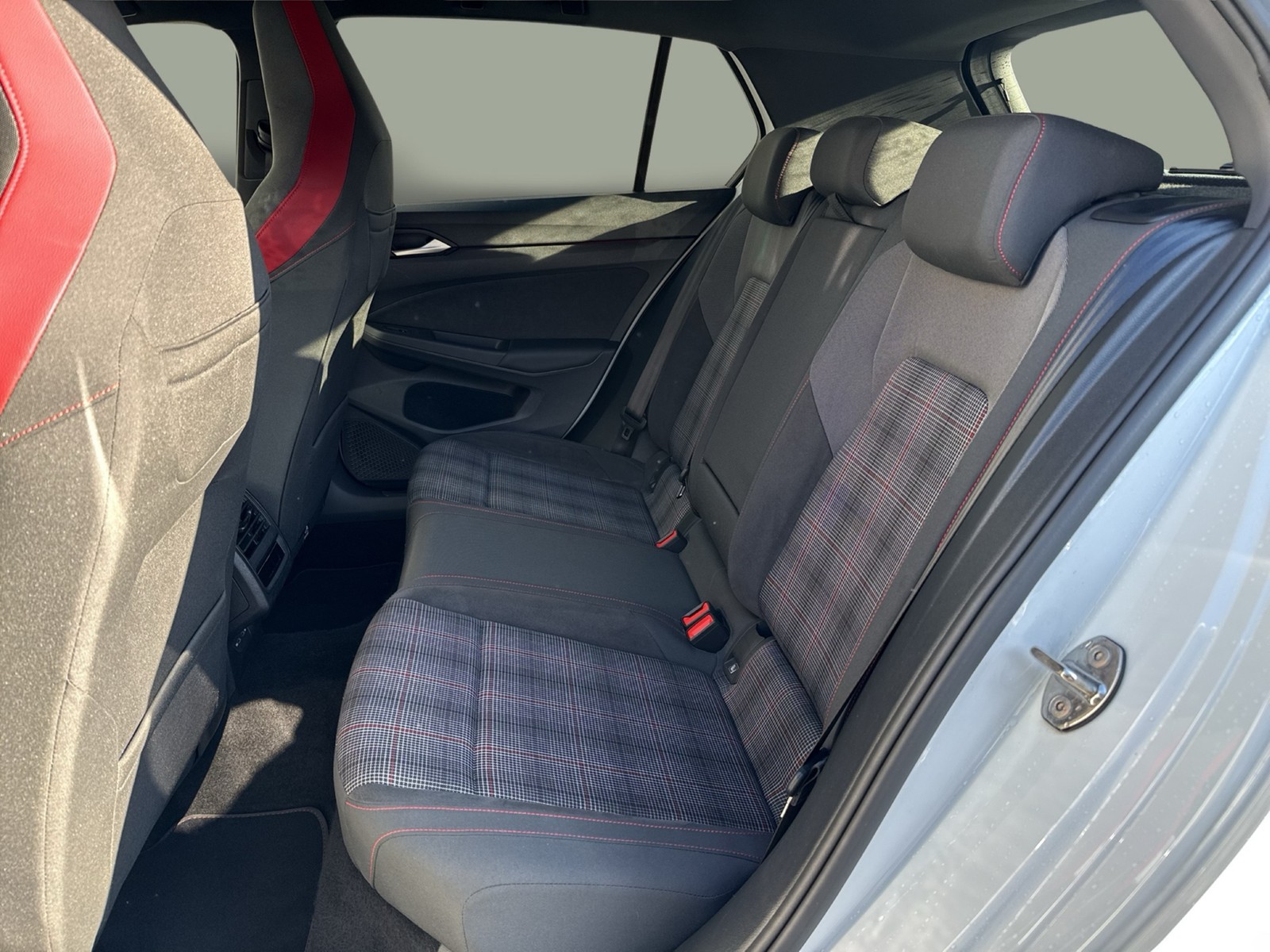 Volkswagen Golf VIII 2.0 GTI CARPLAY LM17 SPORTFAHRWERK