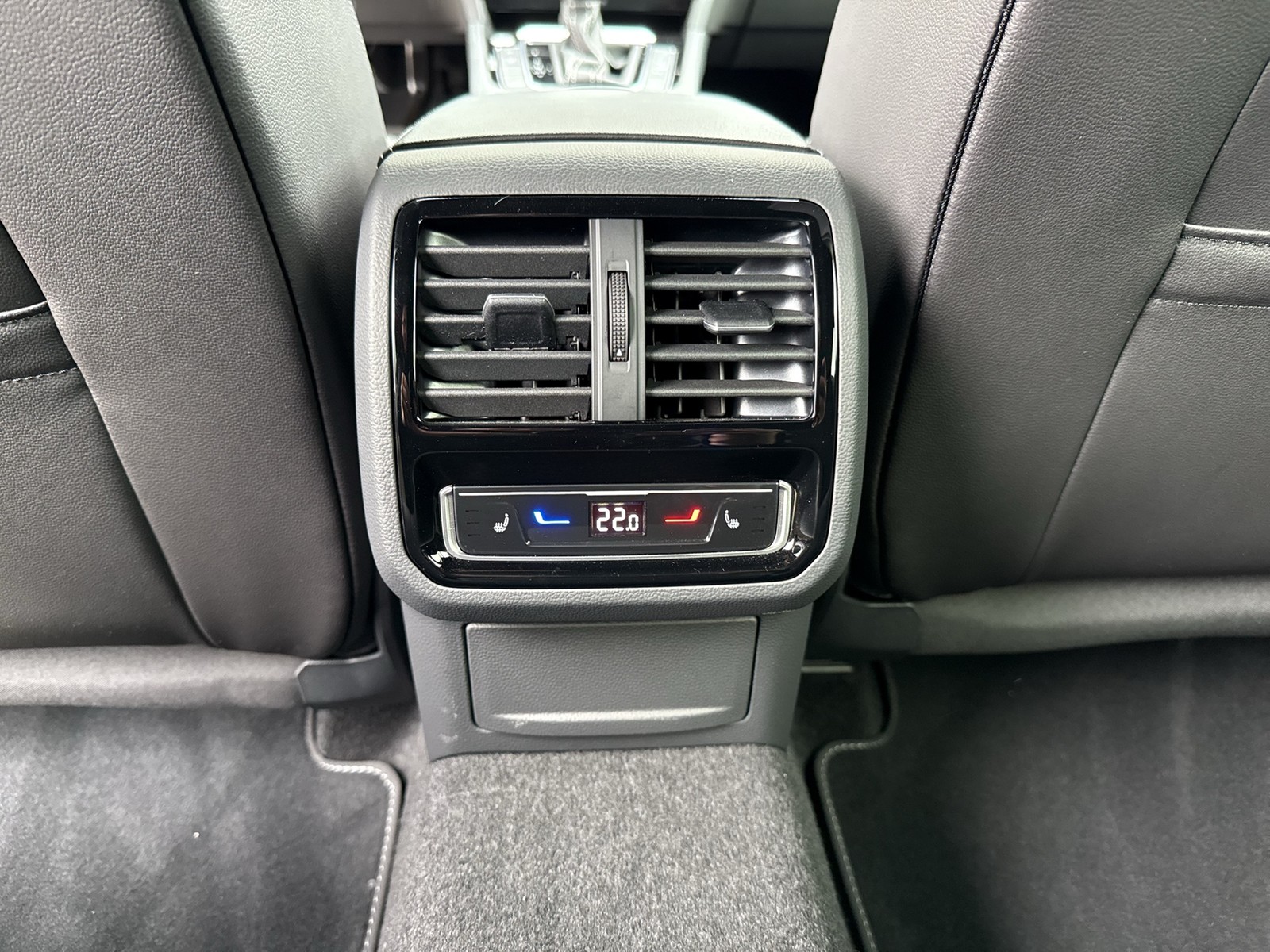 Volkswagen Arteon Shooting Brake 2.0 R-LINE 4X4 CAM LM20 NAVI