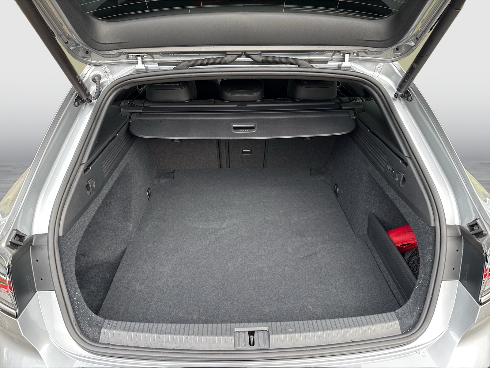 Volkswagen Arteon Shooting Brake 2.0 R-LINE 4X4 CAM LM20 NAVI