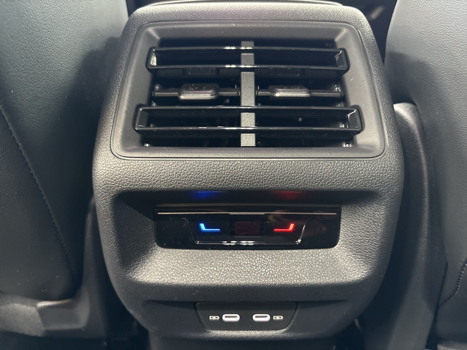 Volkswagen Tiguan 2.0 ENERGY AHK 360°CAM ACC E-KLAPPE NAVI