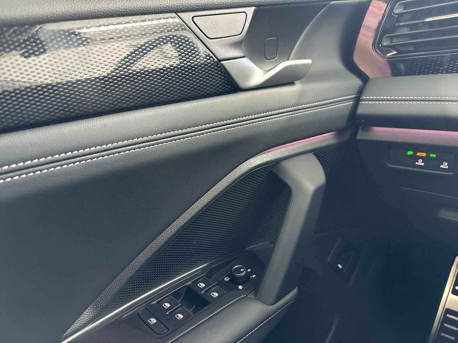 Volkswagen Tiguan 2.0 ENERGY AHK 360°CAM ACC E-KLAPPE NAVI