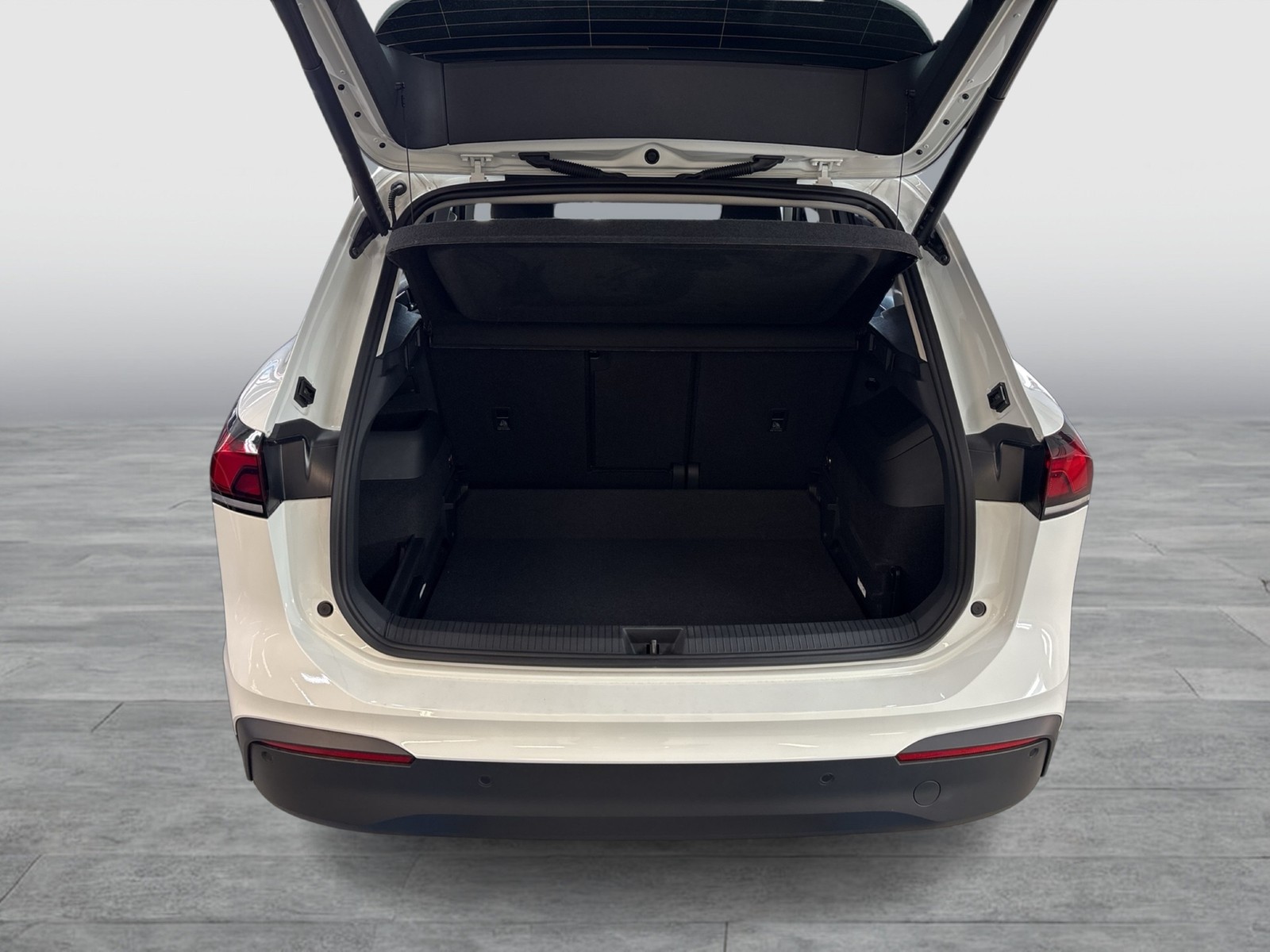 Volkswagen Tiguan 2.0 ENERGY AHK 360°CAM ACC E-KLAPPE NAVI