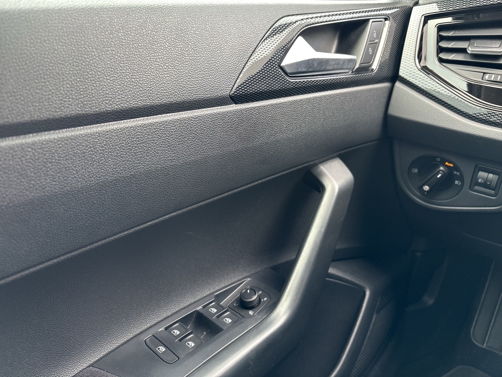 Volkswagen Taigo 1.0 LIFE CAM ACC NAVI ALU CARPLAY SITZHEIZ
