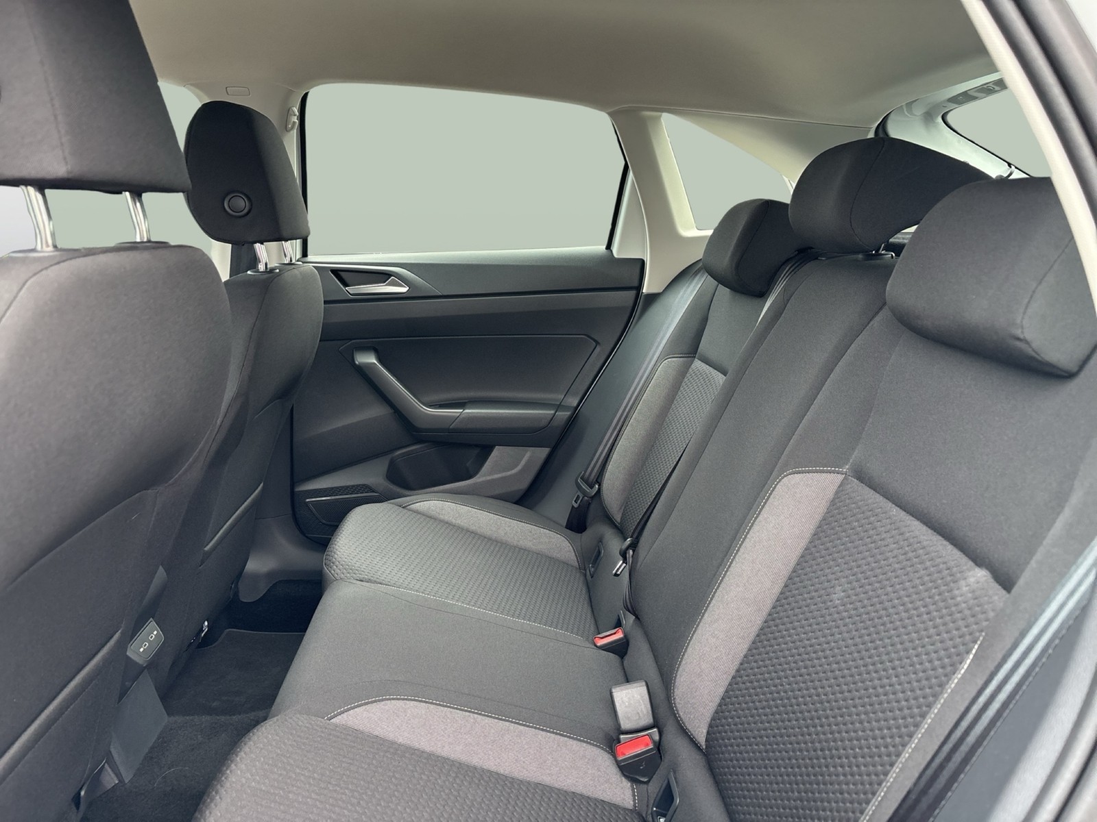 Volkswagen Taigo 1.0 LIFE CAM ACC NAVI ALU CARPLAY SITZHEIZ