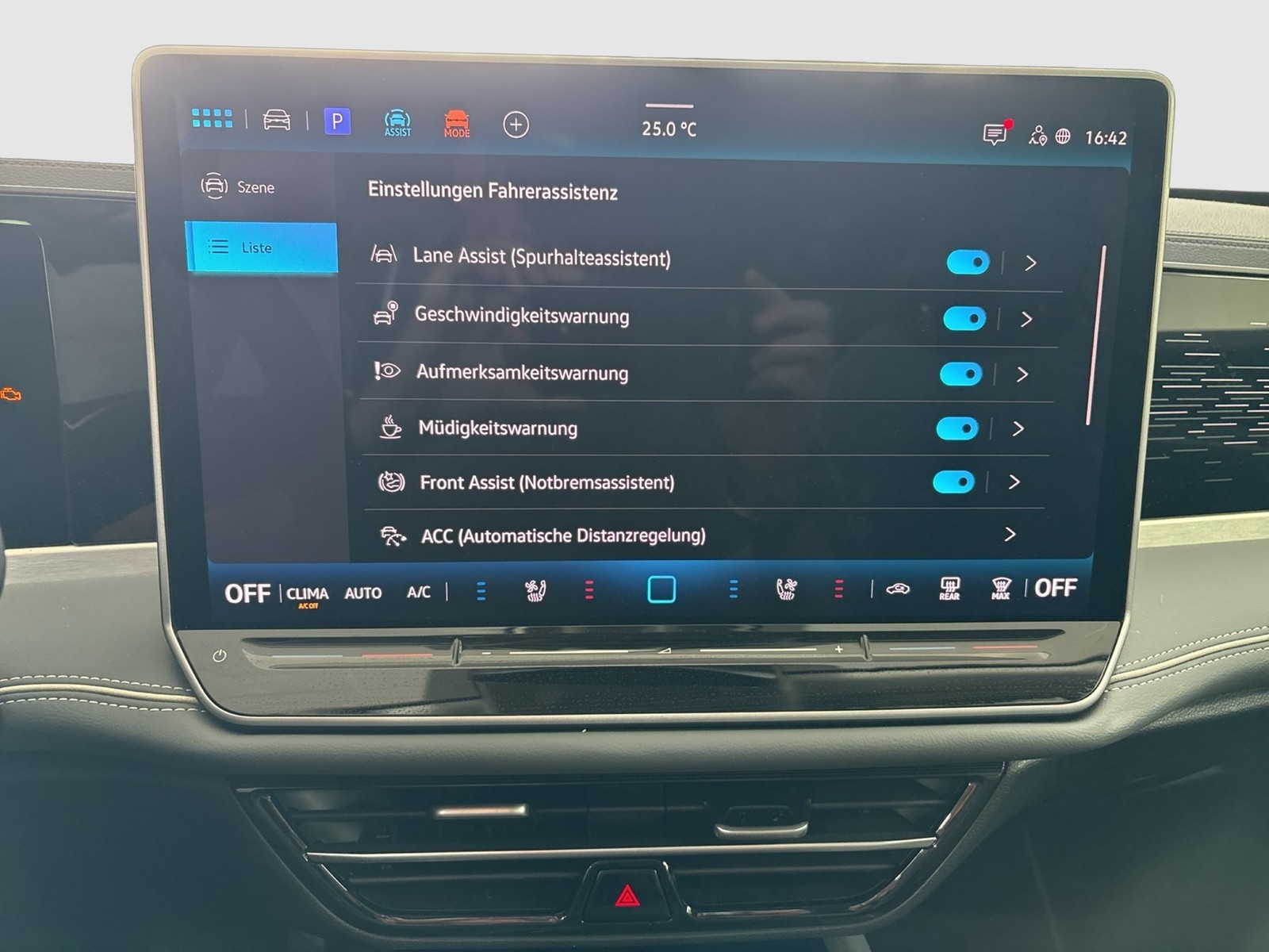 Volkswagen Passat Variant 1.5 HYBRID ELEGANCE LEDER AHK ACC