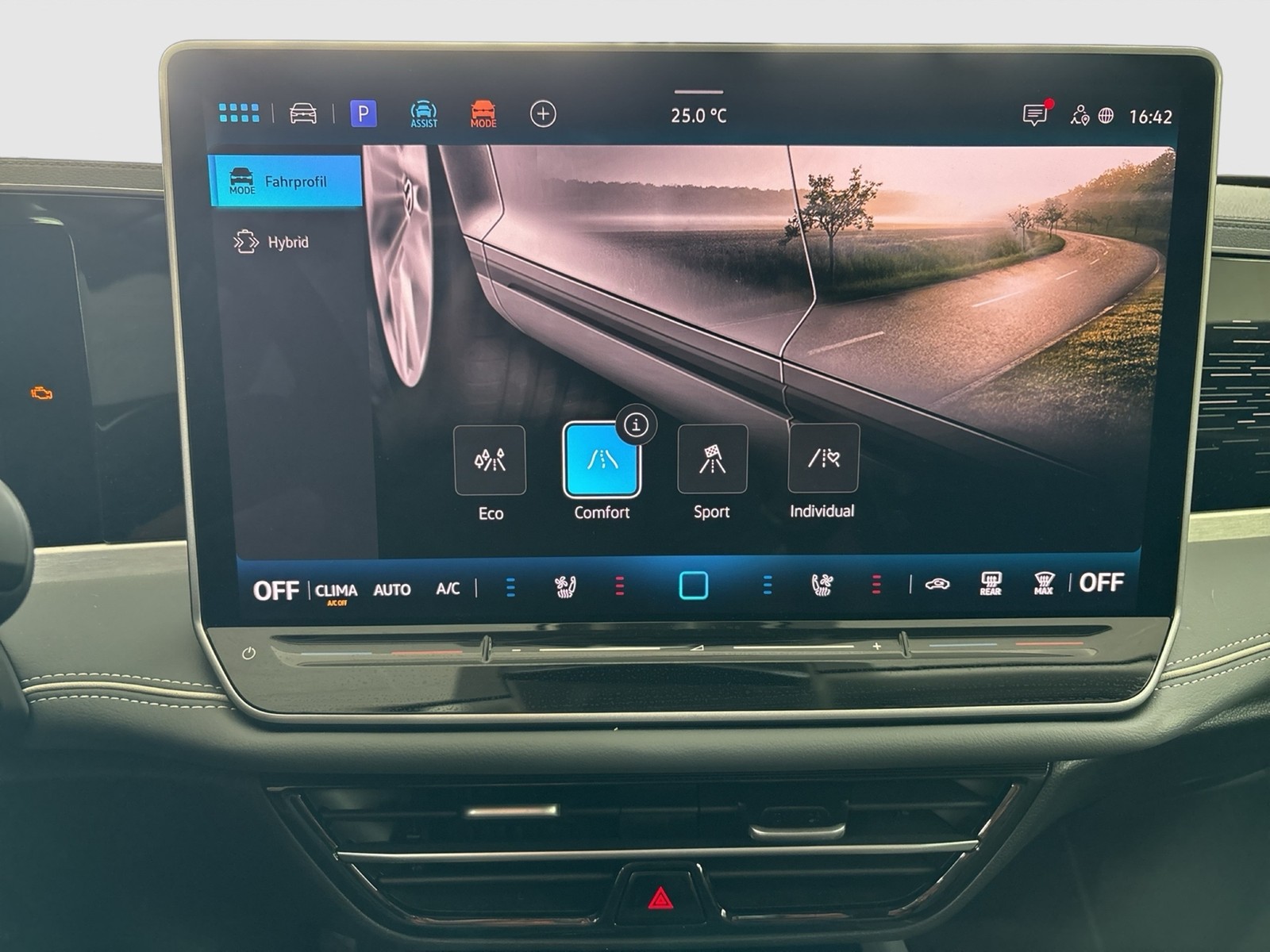 Volkswagen Passat Variant 1.5 HYBRID ELEGANCE LEDER AHK ACC