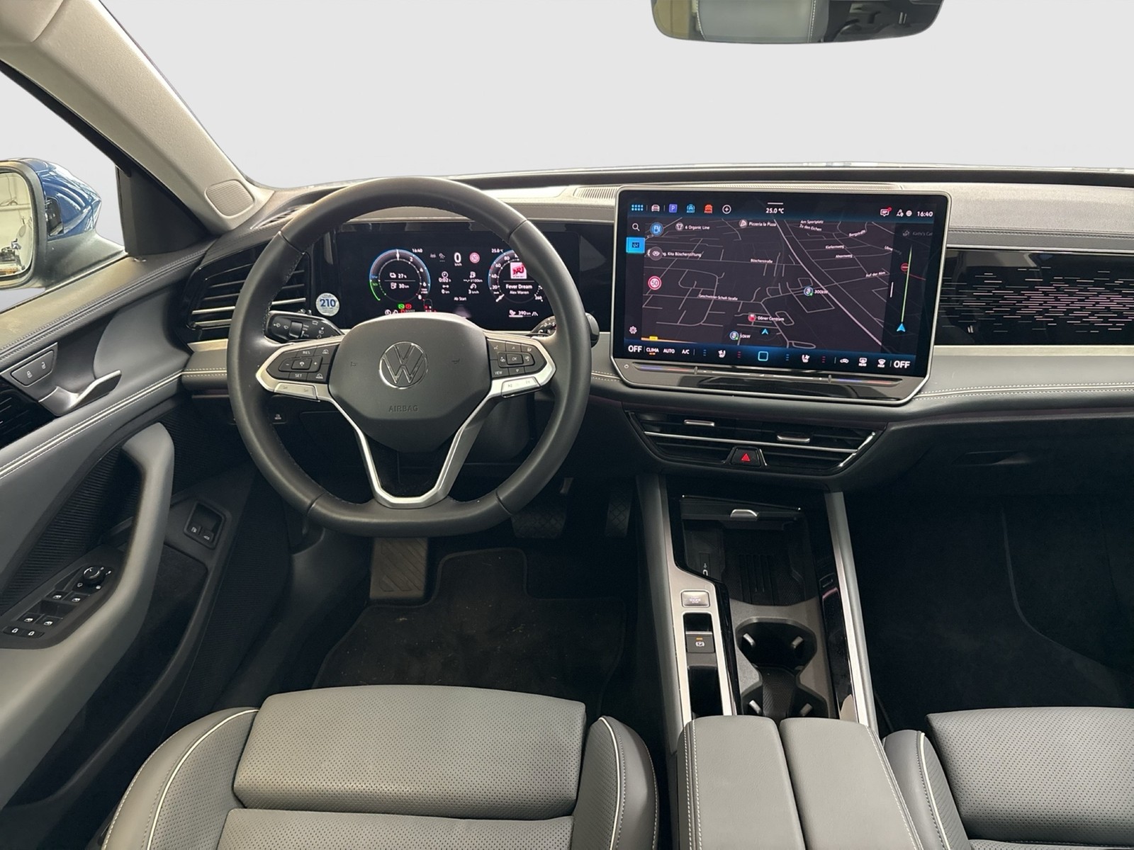 Volkswagen Passat Variant 1.5 HYBRID ELEGANCE LEDER AHK ACC
