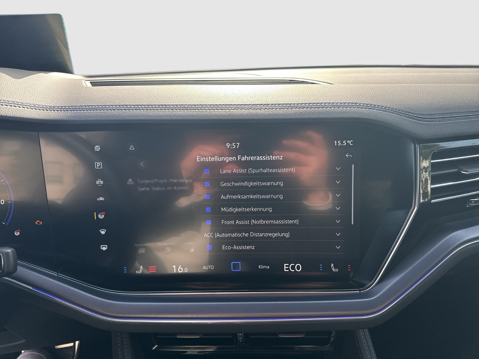 Volkswagen Touareg HYBRID R DYNAUDIO AHK 360CAM ACC LM22