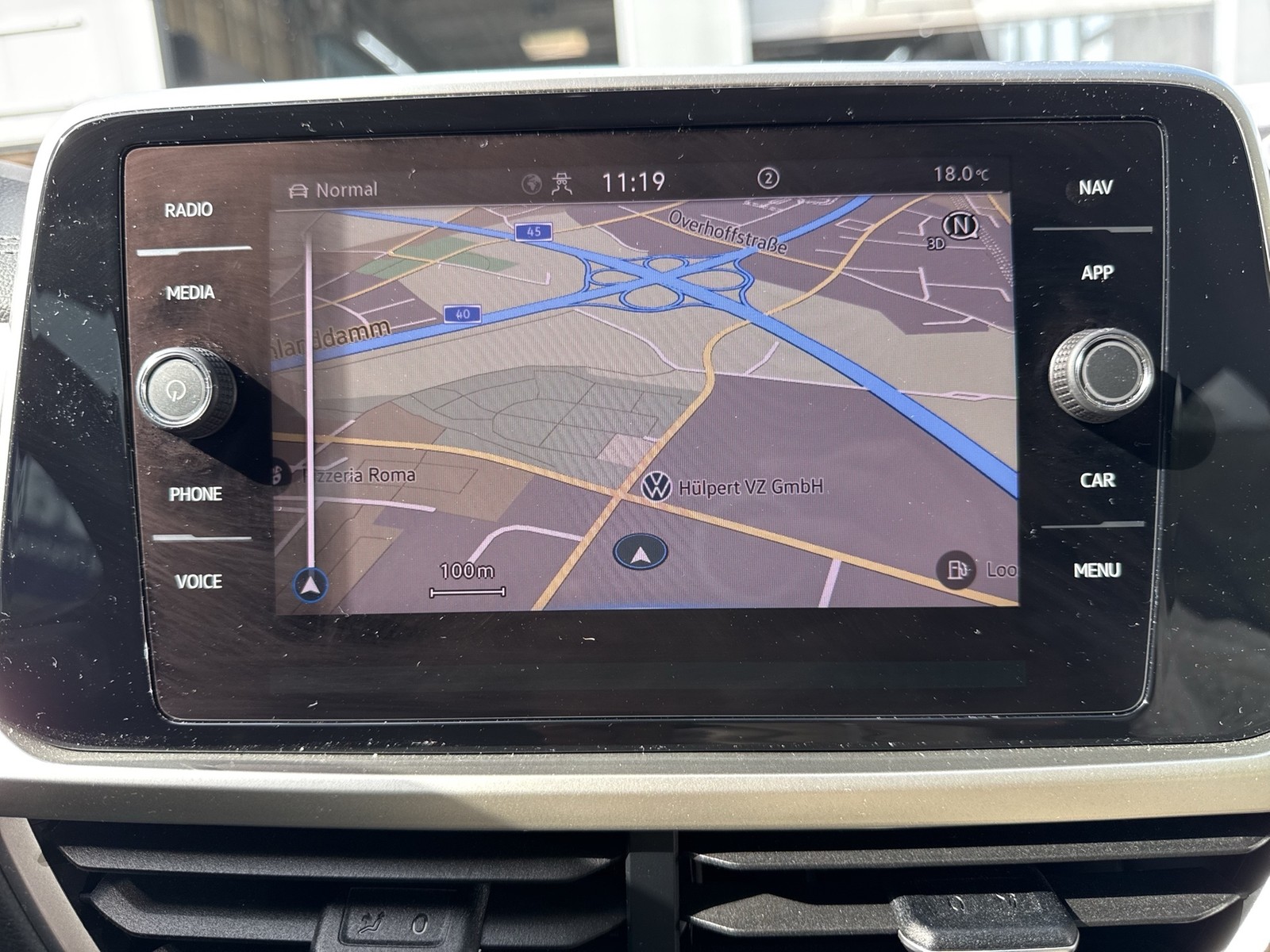 Volkswagen T-Roc 2.0 MOVE CAM LM17 NAVI CARPLAY SITZHEIZUNG