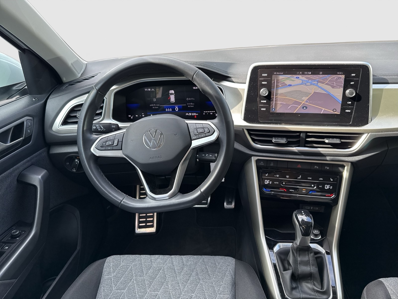 Volkswagen T-Roc 2.0 MOVE CAM LM17 NAVI CARPLAY SITZHEIZUNG